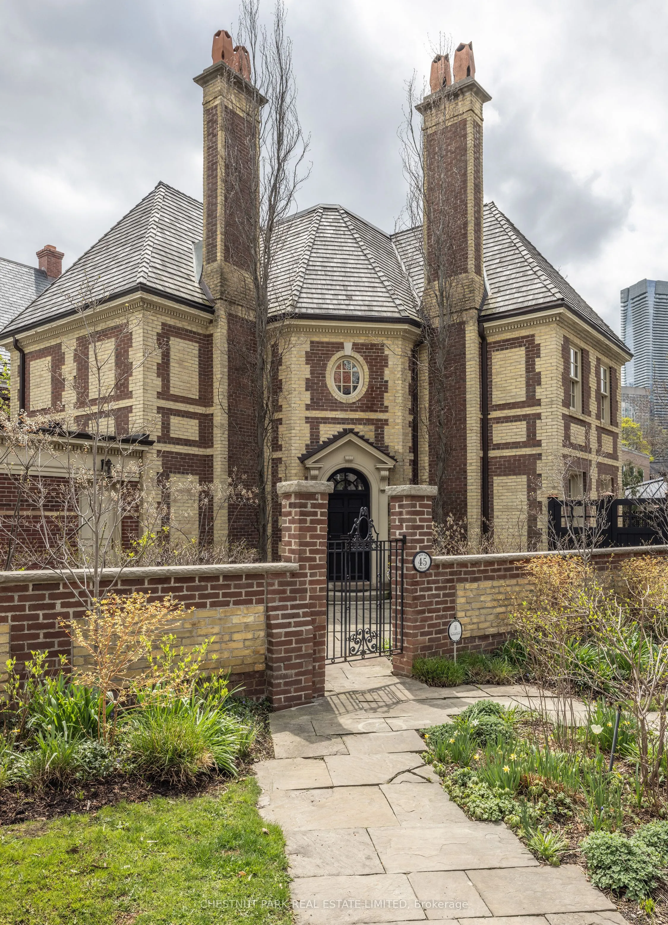 45 South Drive