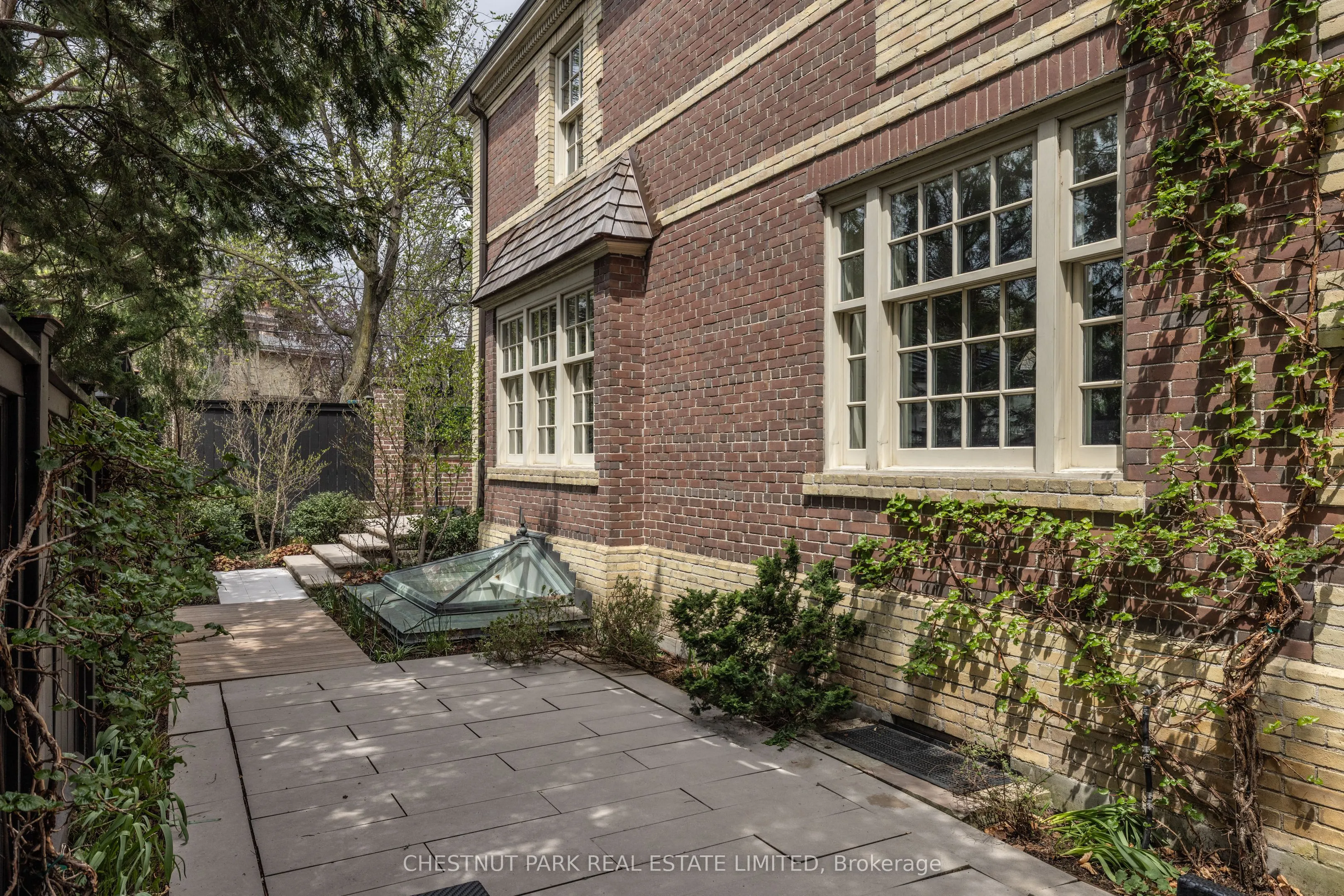45 South Drive