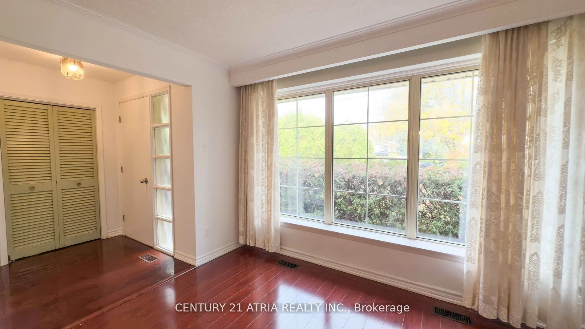 33 Hopperton Drive