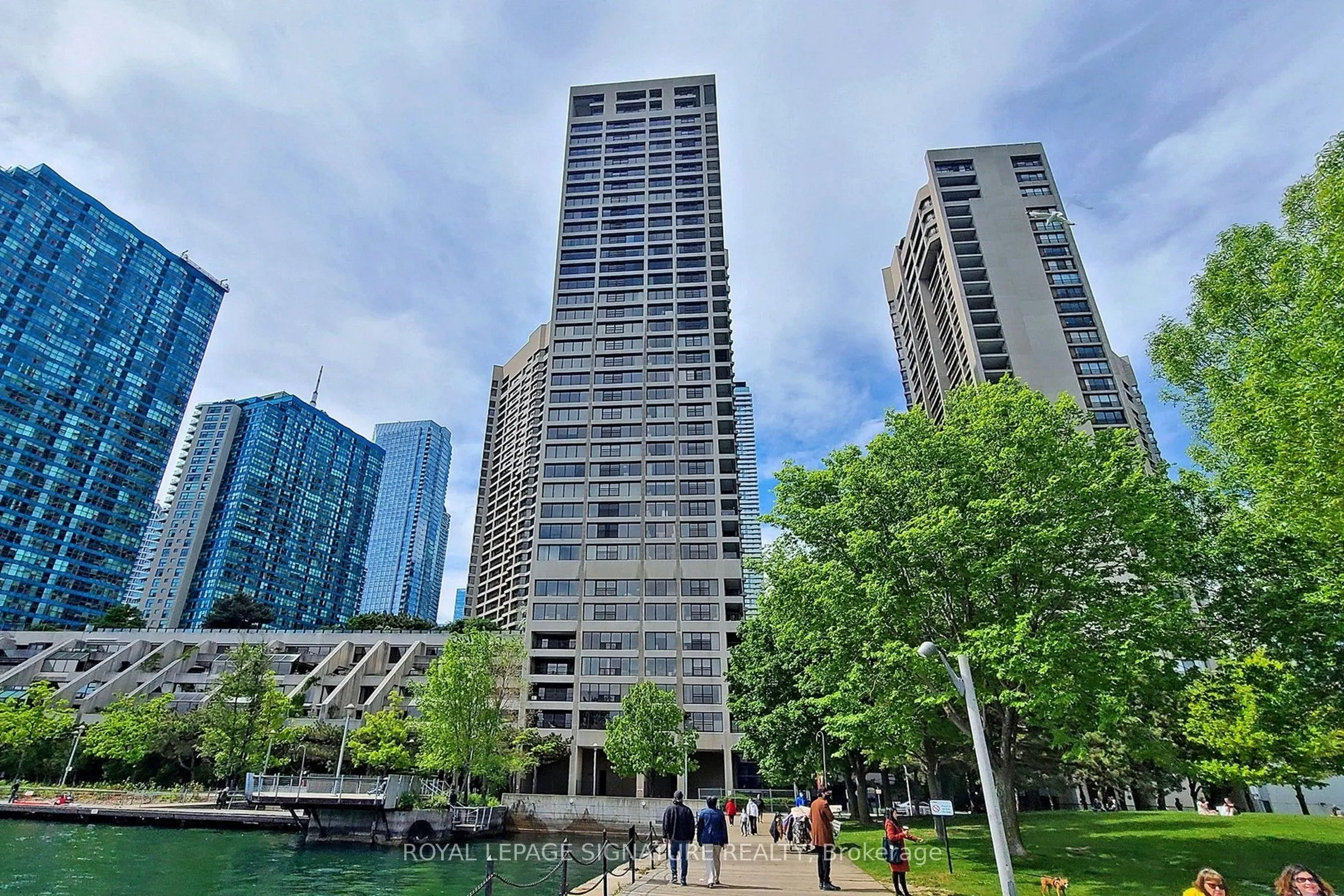 65 Harbour Square, #604