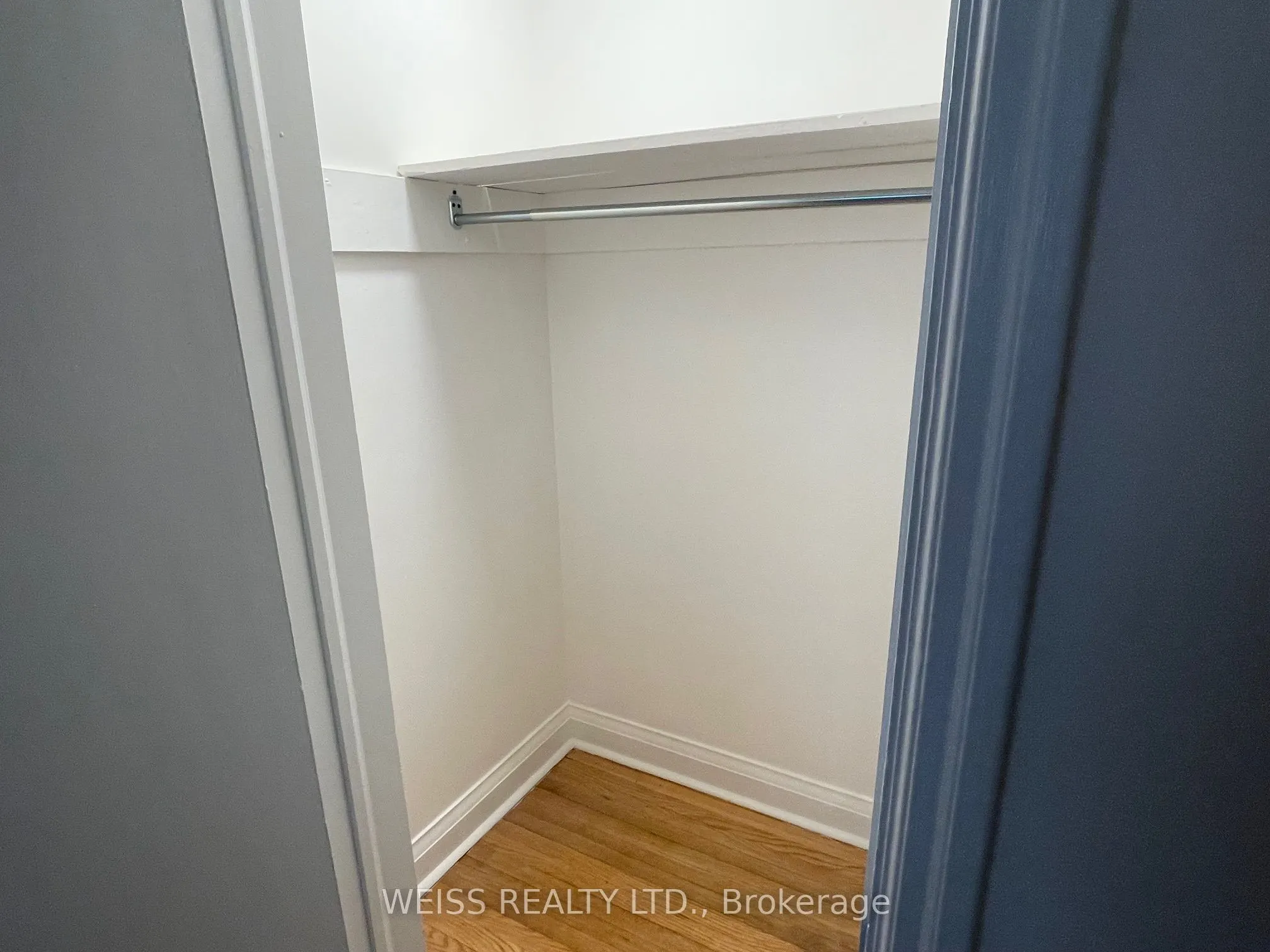517 Eglinton Avenue W, #4