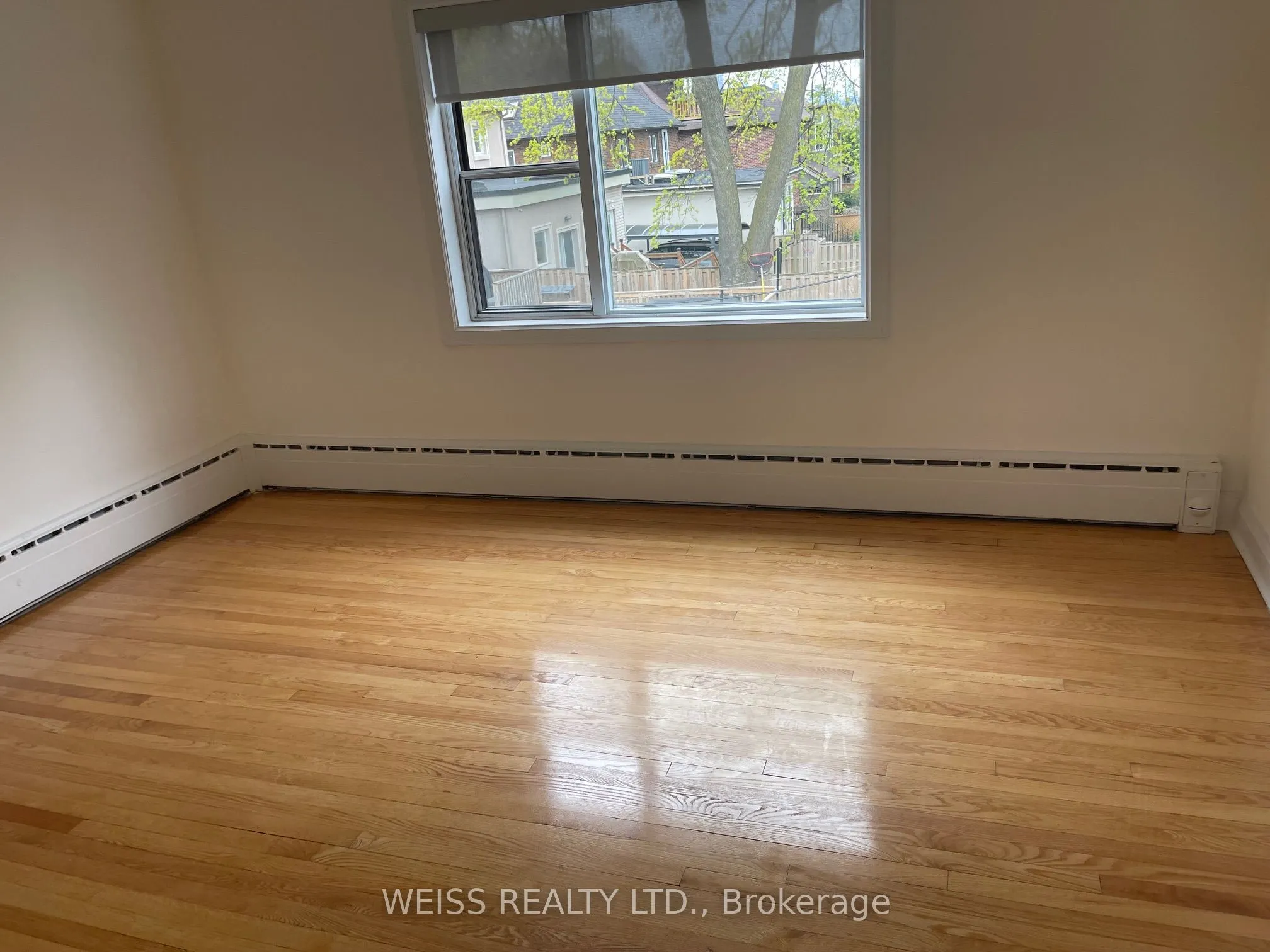 517 Eglinton Avenue W, #4