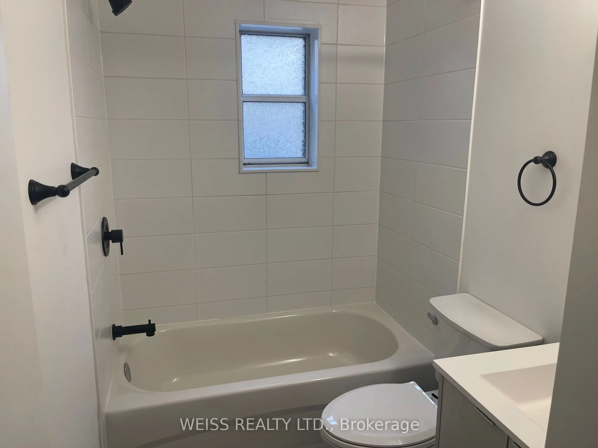 517 Eglinton Avenue W, #4