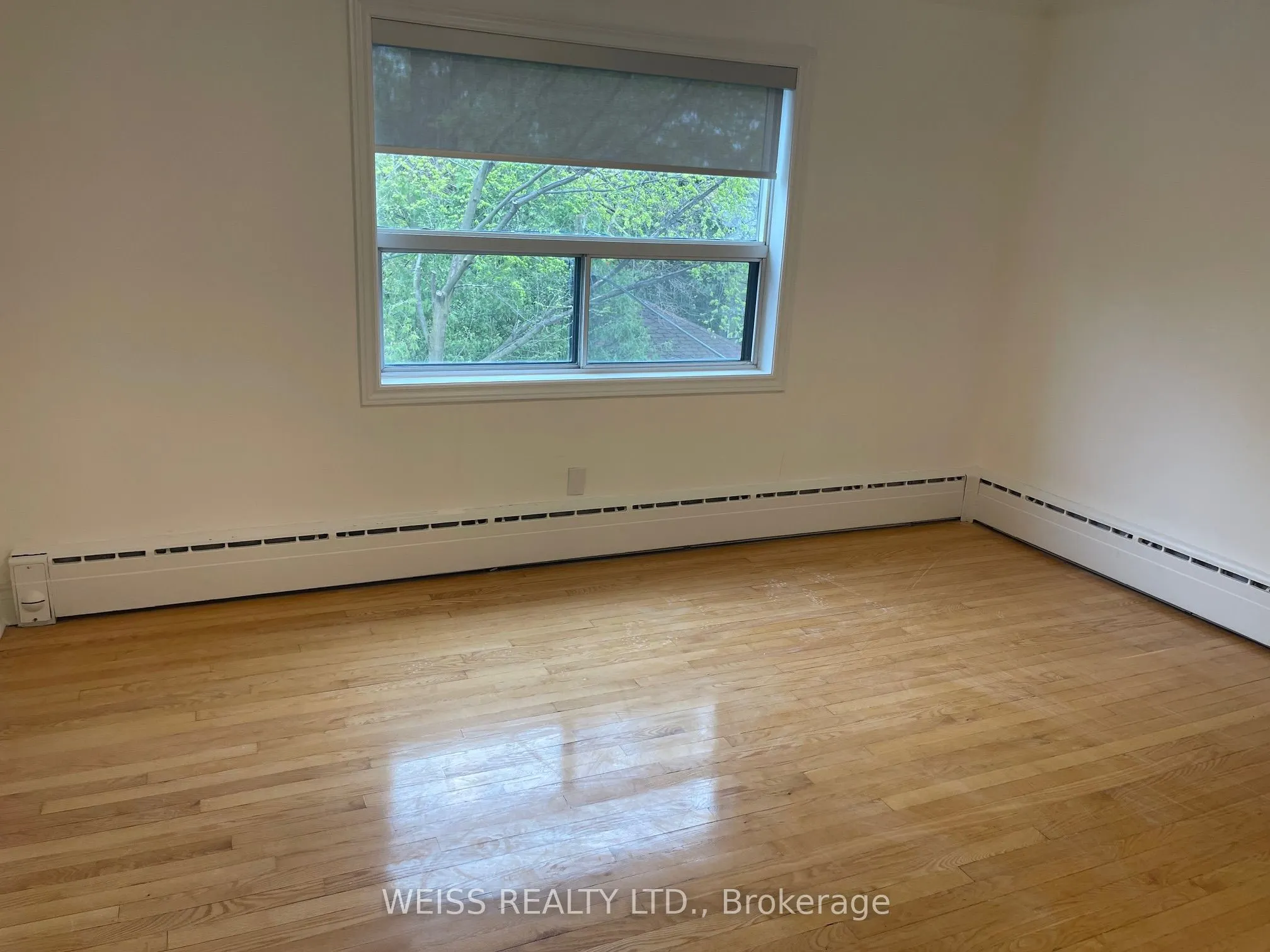 517 Eglinton Avenue W, #3