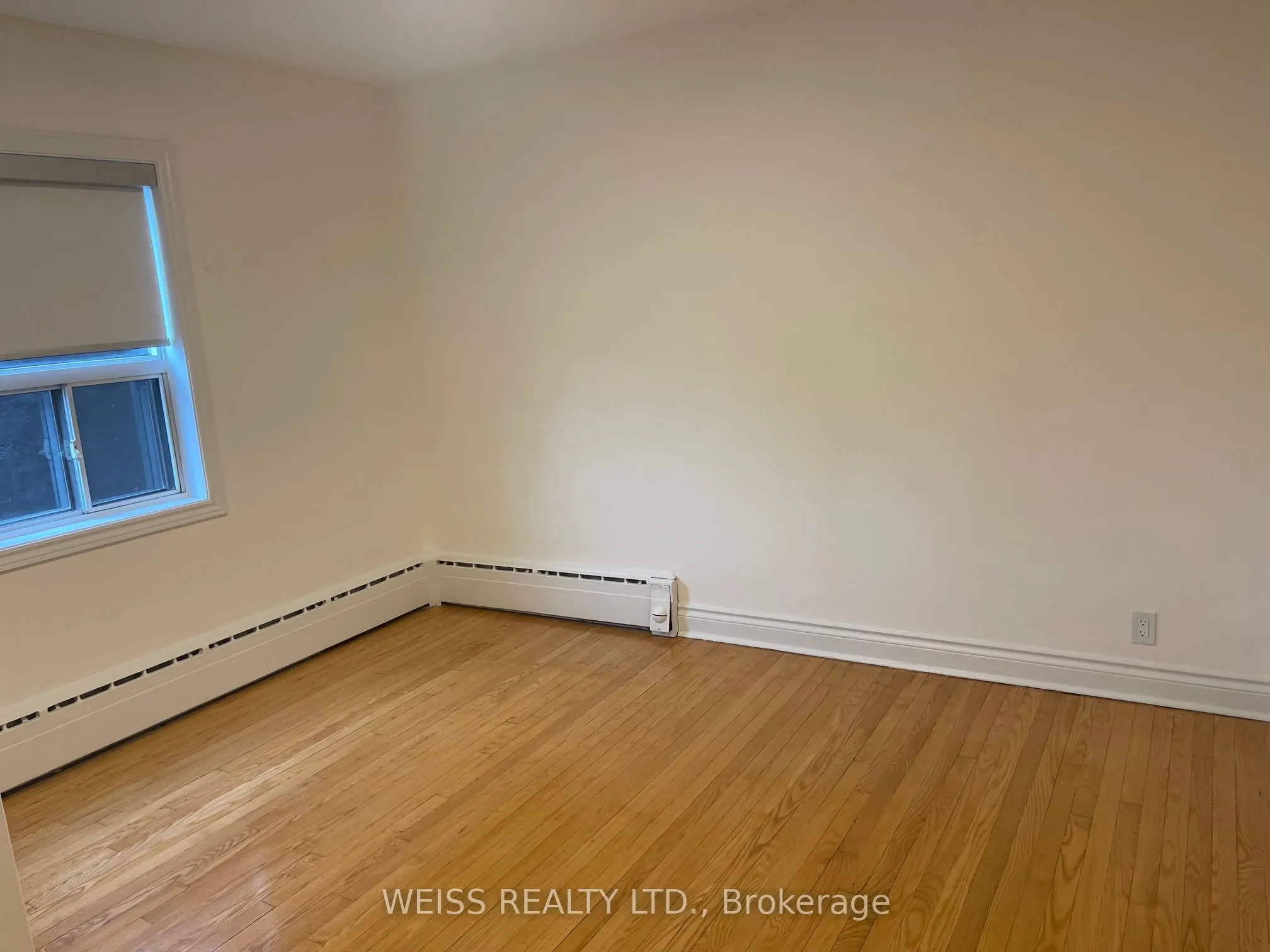517 Eglinton Avenue W, #3