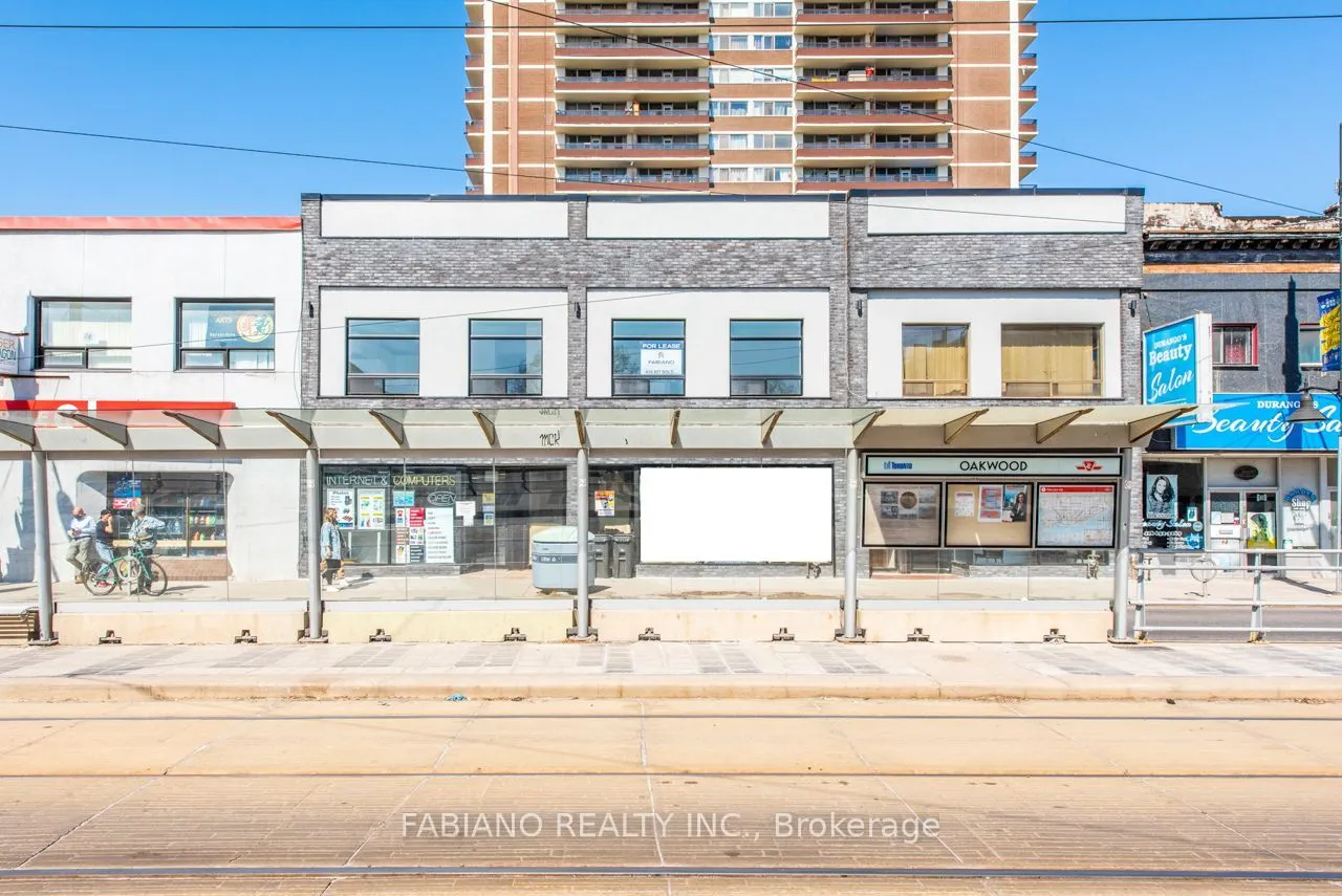 944 St Clair Avenue W