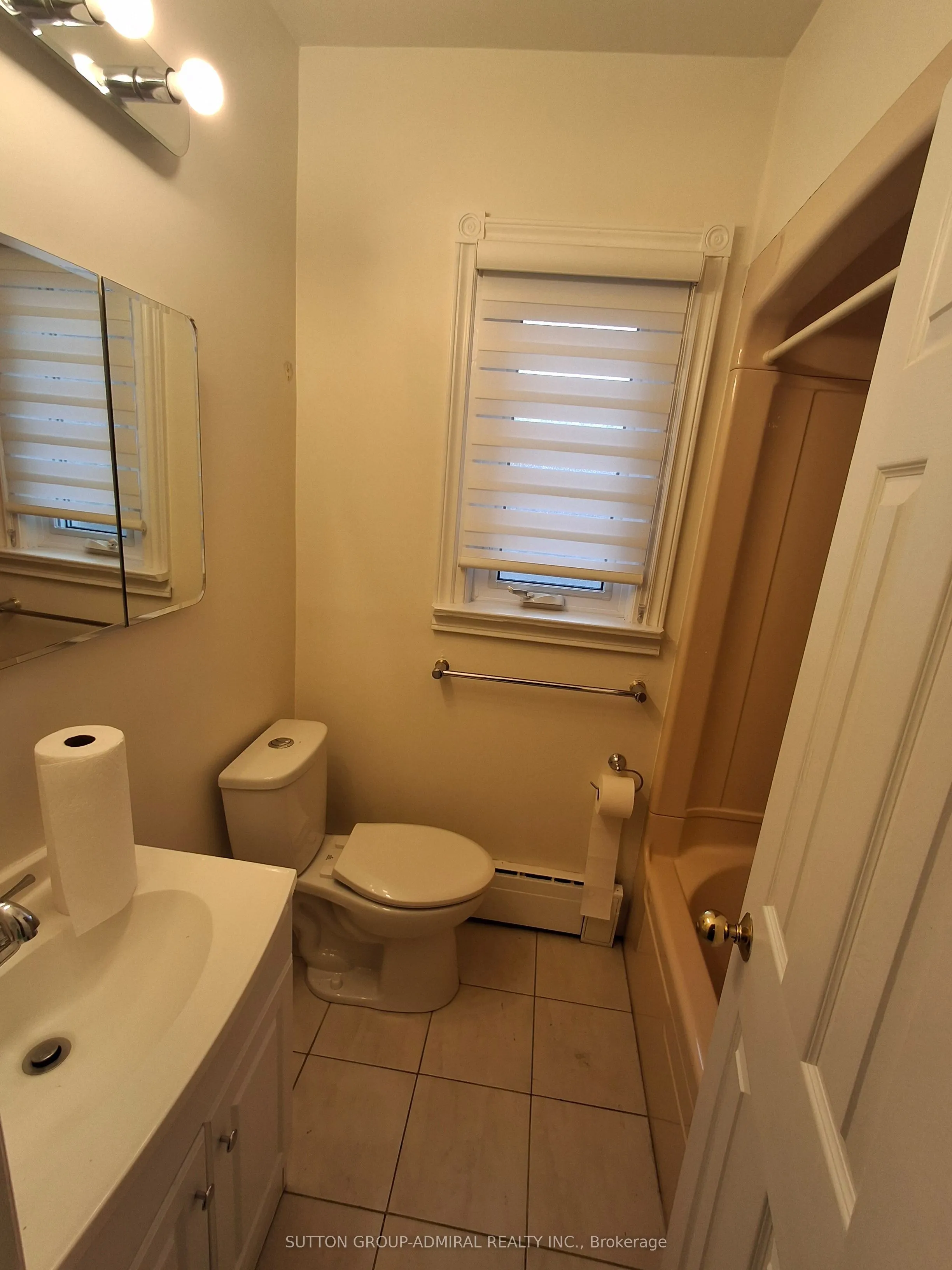 1220 Avenue Road #1