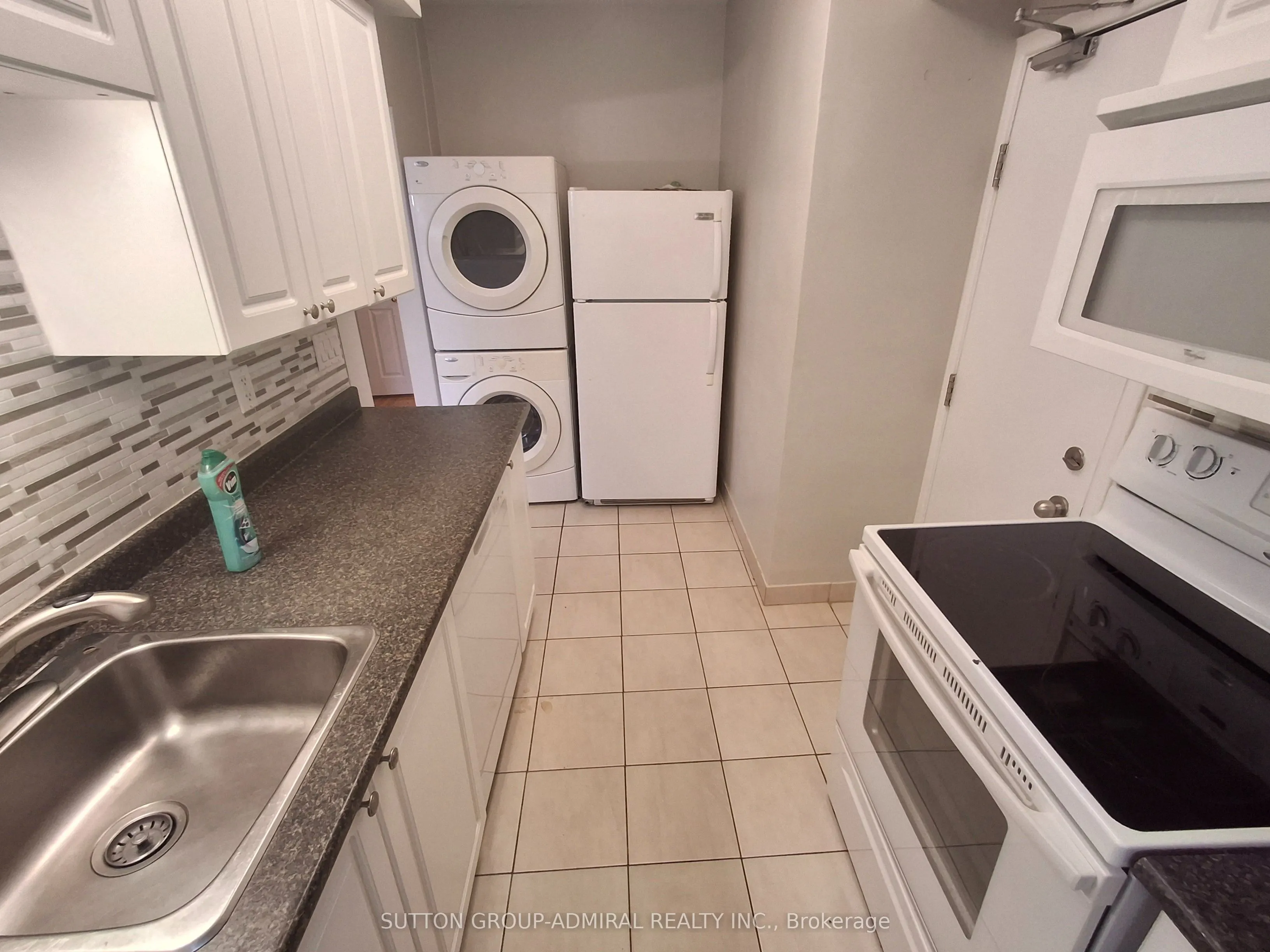 1220 Avenue Road #1