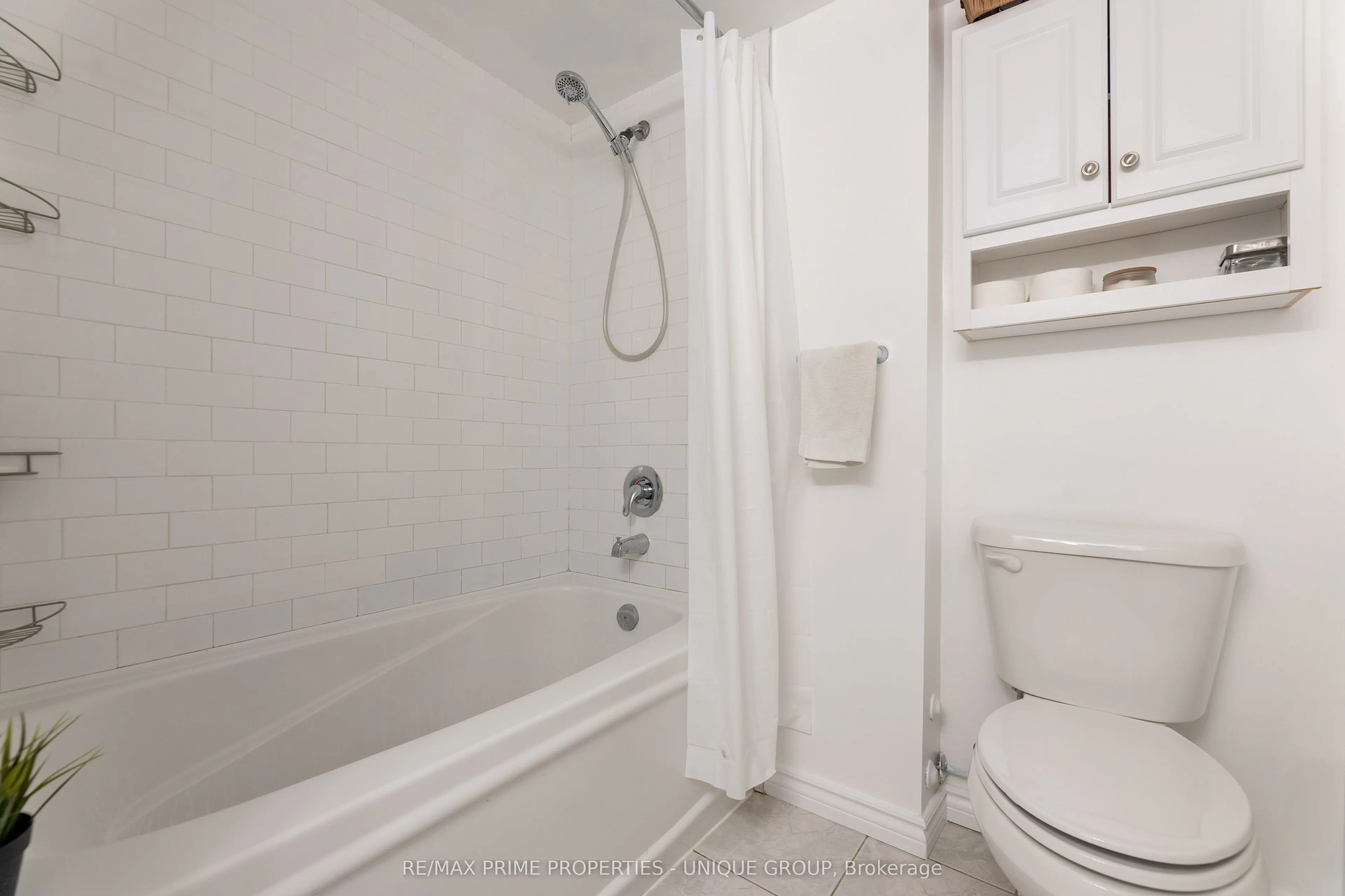 188 Redpath Avenue, #211