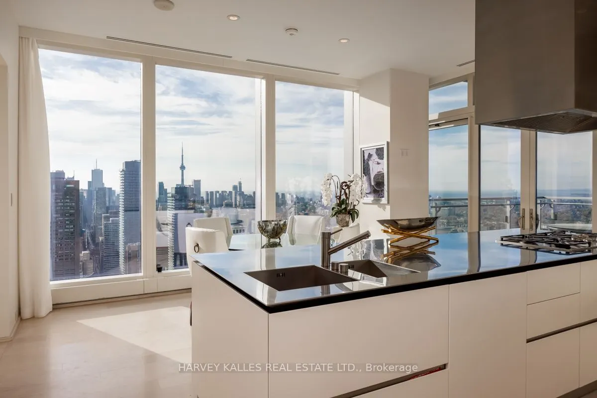 50 Yorkville Avenue, #4403