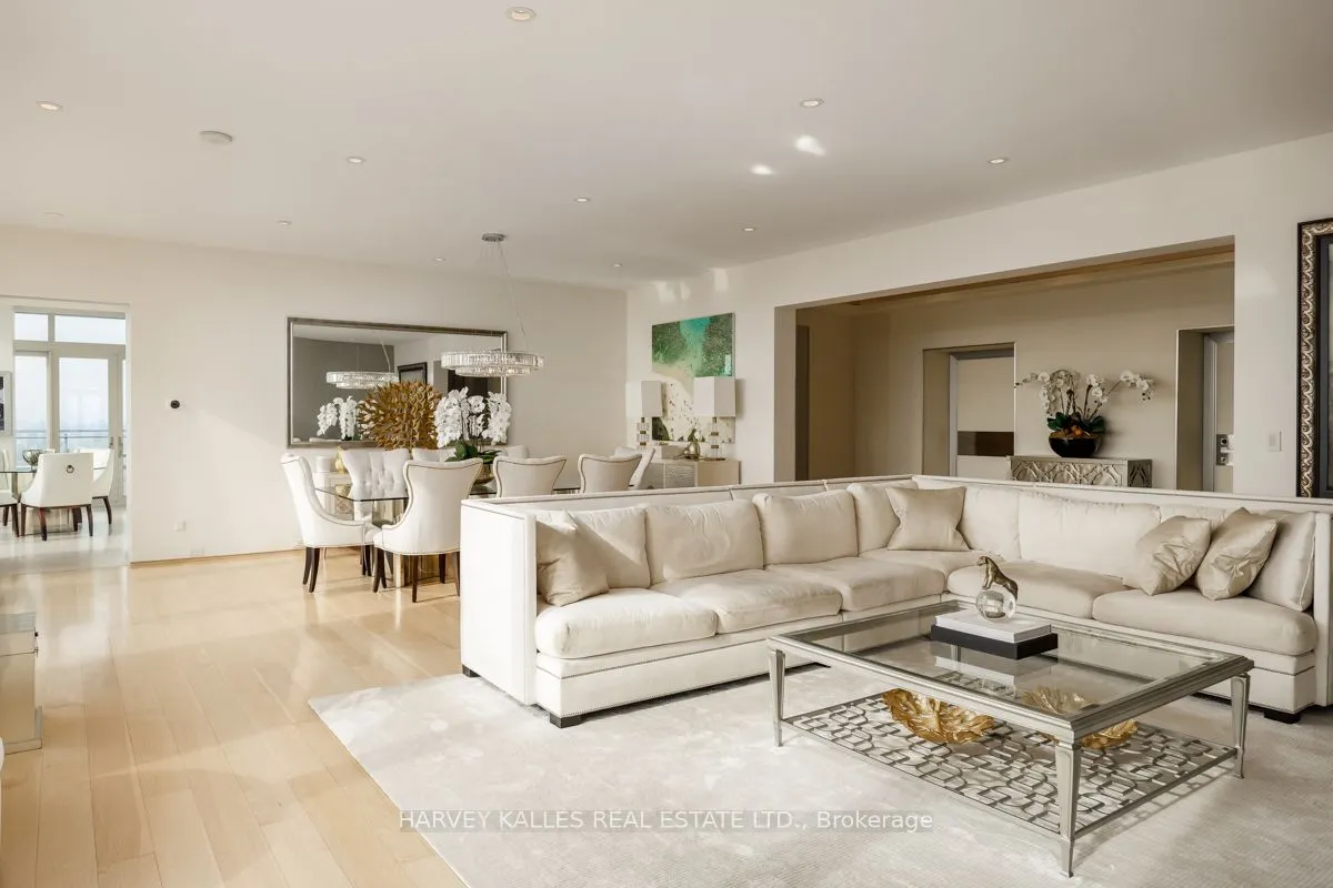 50 Yorkville Avenue, #4403