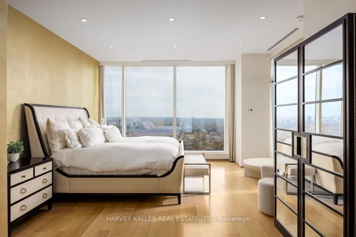 50 Yorkville Avenue, #4403