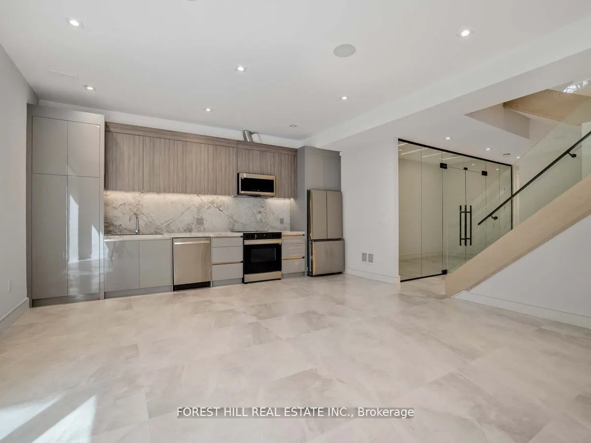 151 Dewbourne Avenue