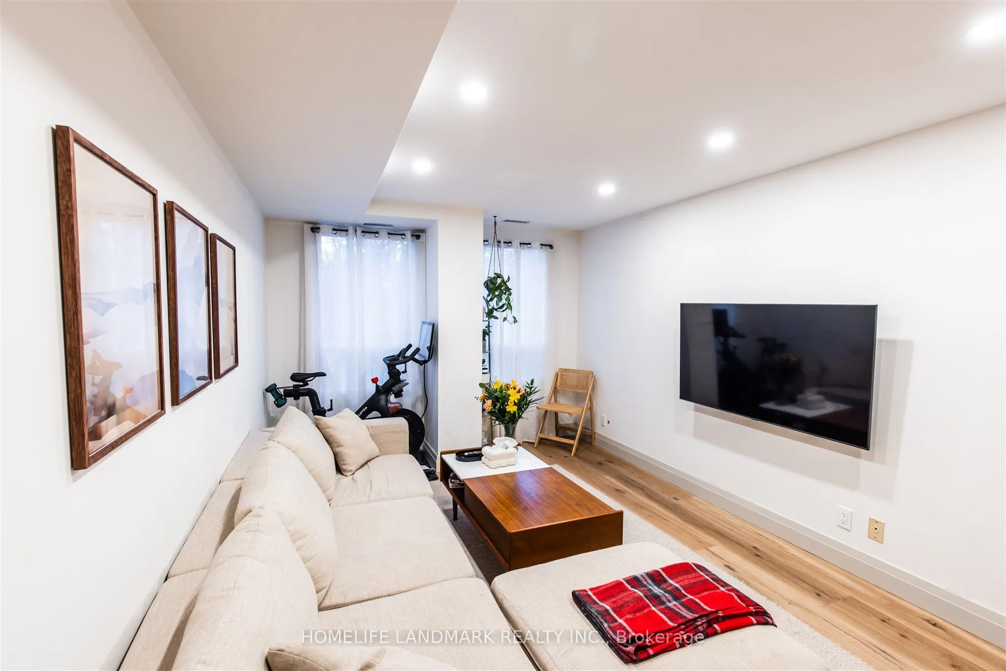9 Greenbriar Road, #201
