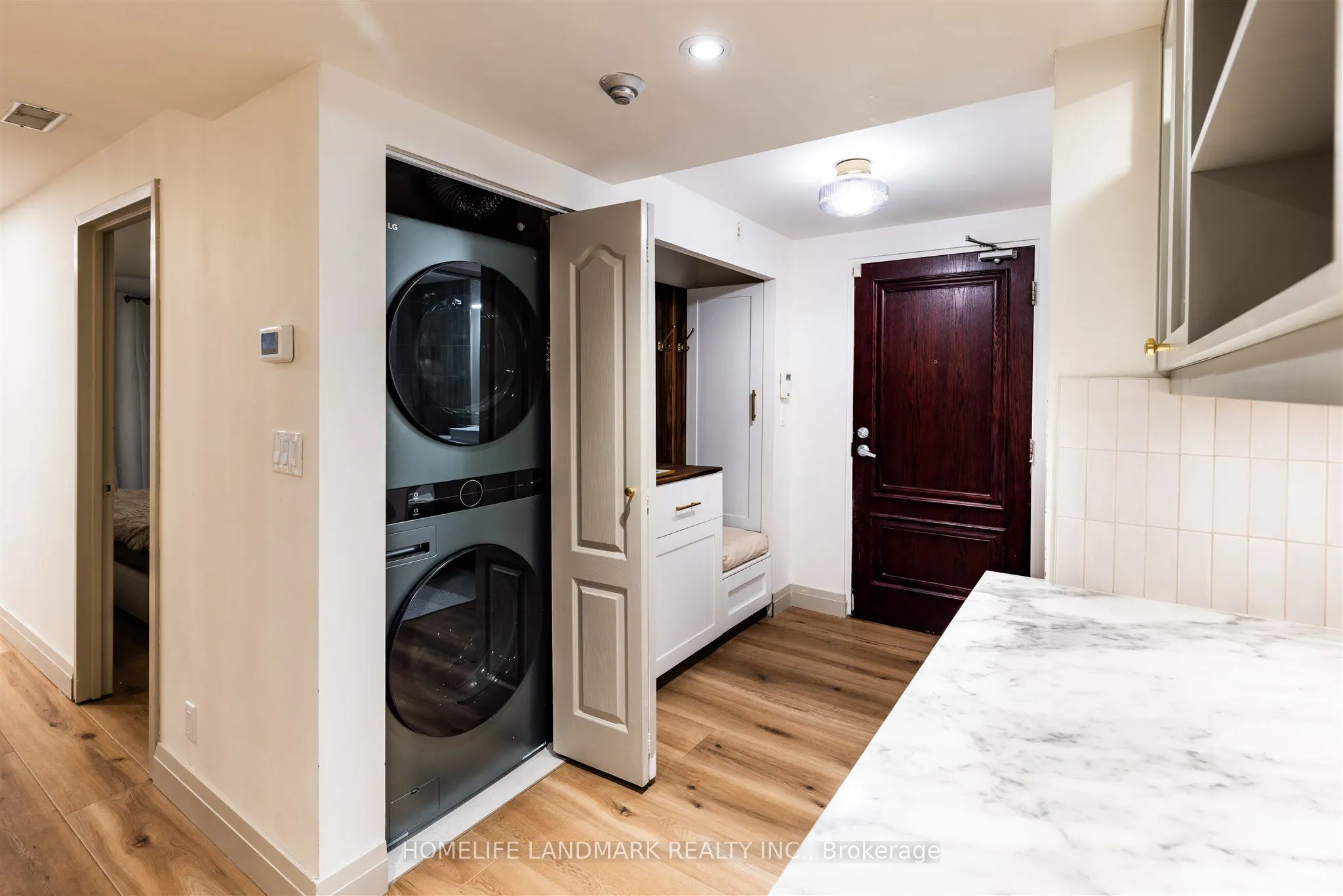 9 Greenbriar Road, #201