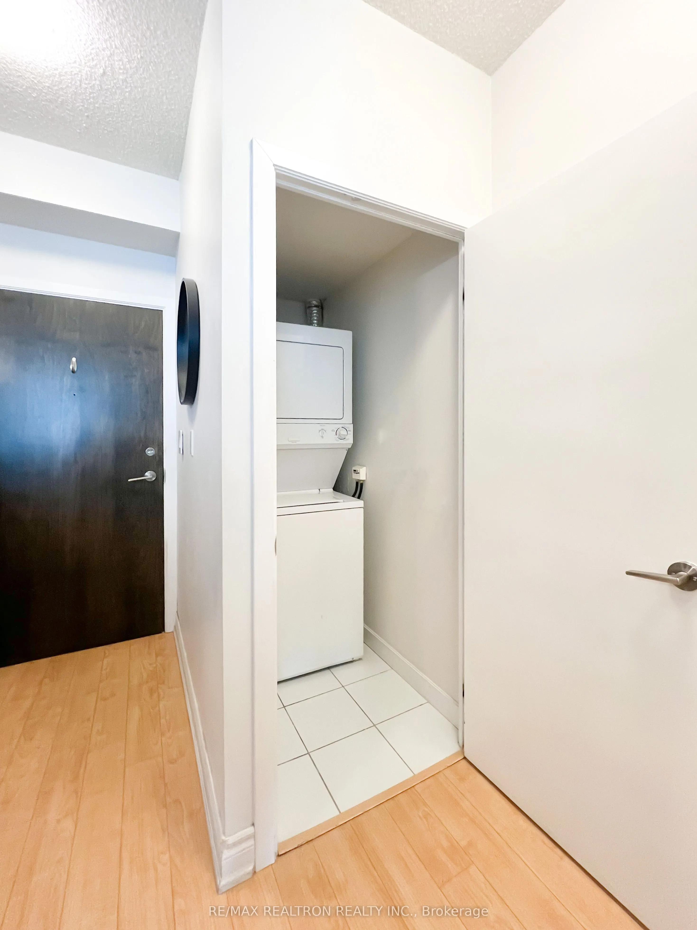 18 Harbour Street #2104
