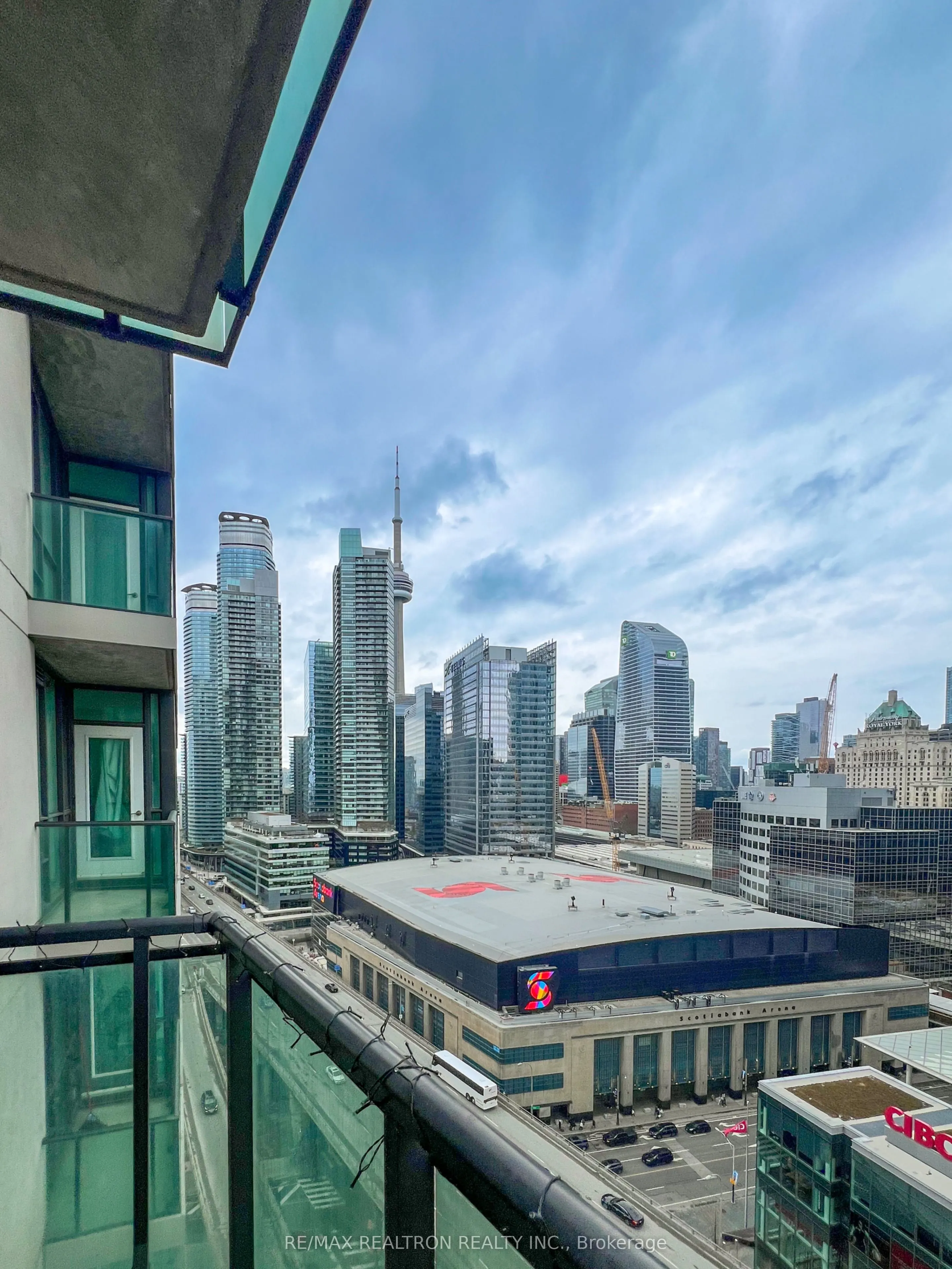 18 Harbour Street #2104