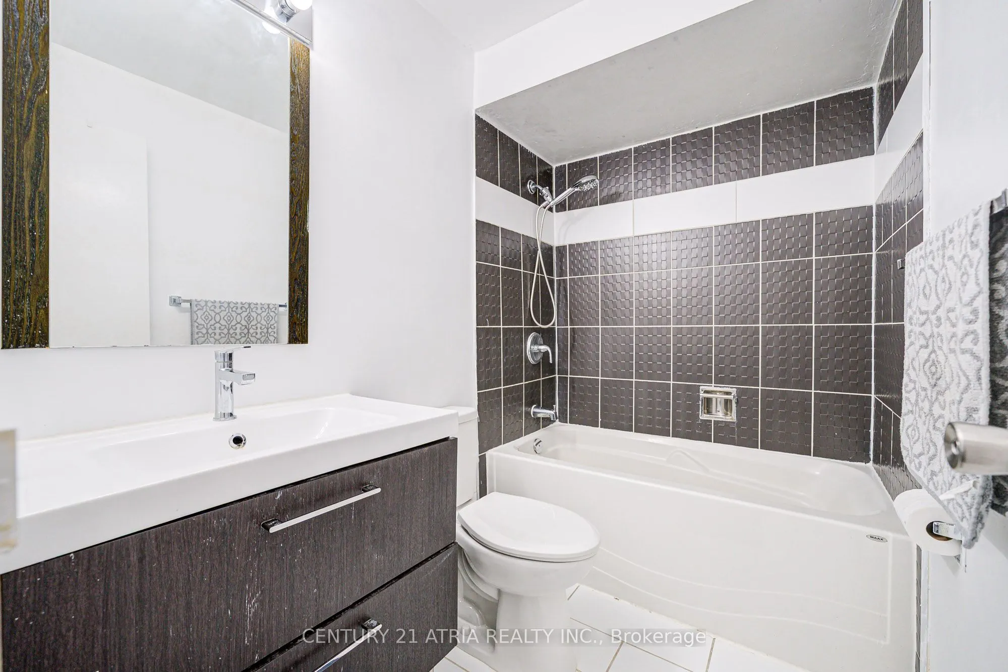 4001 Don Mills Road, #233