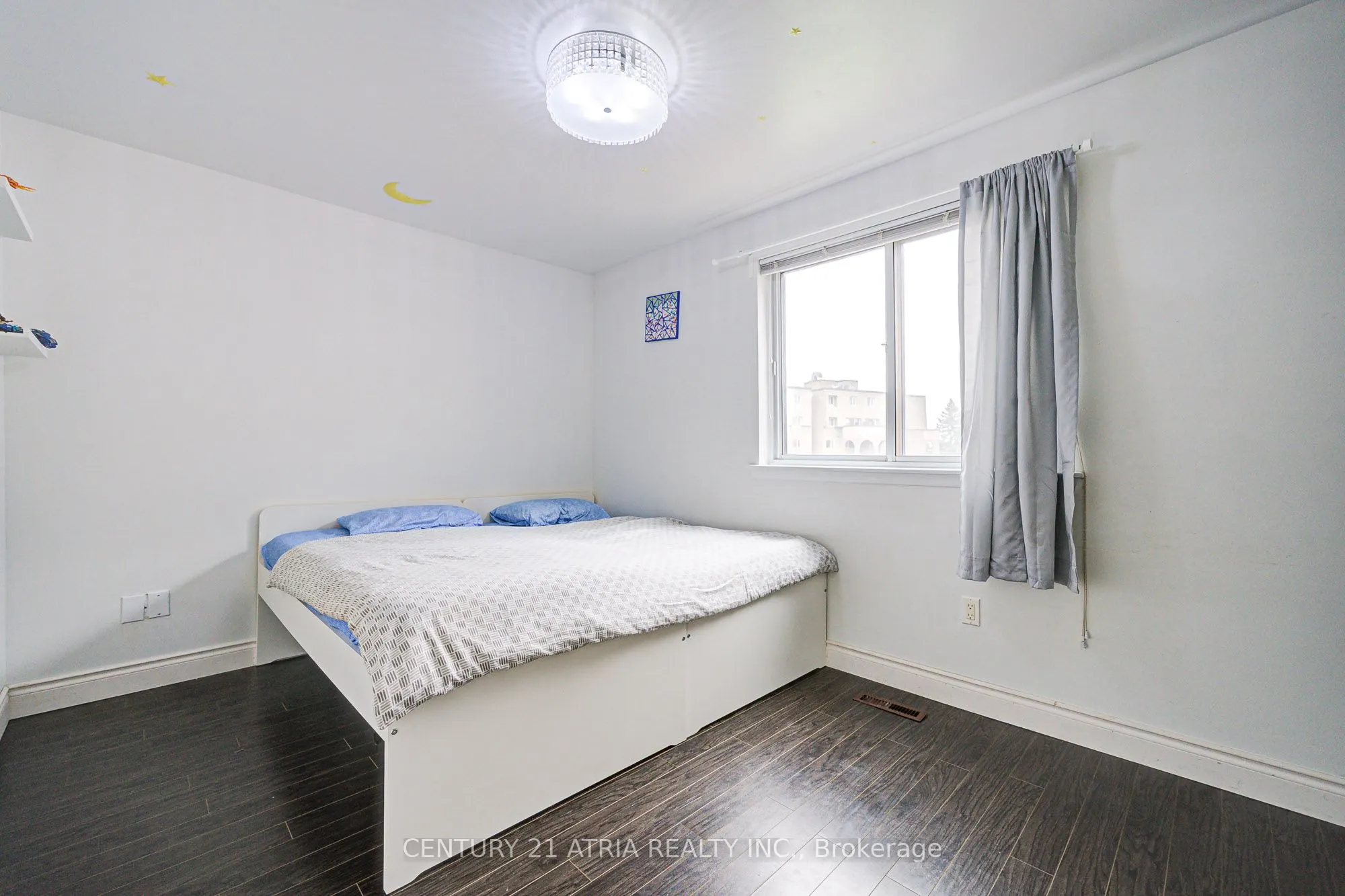 4001 Don Mills Road, #233