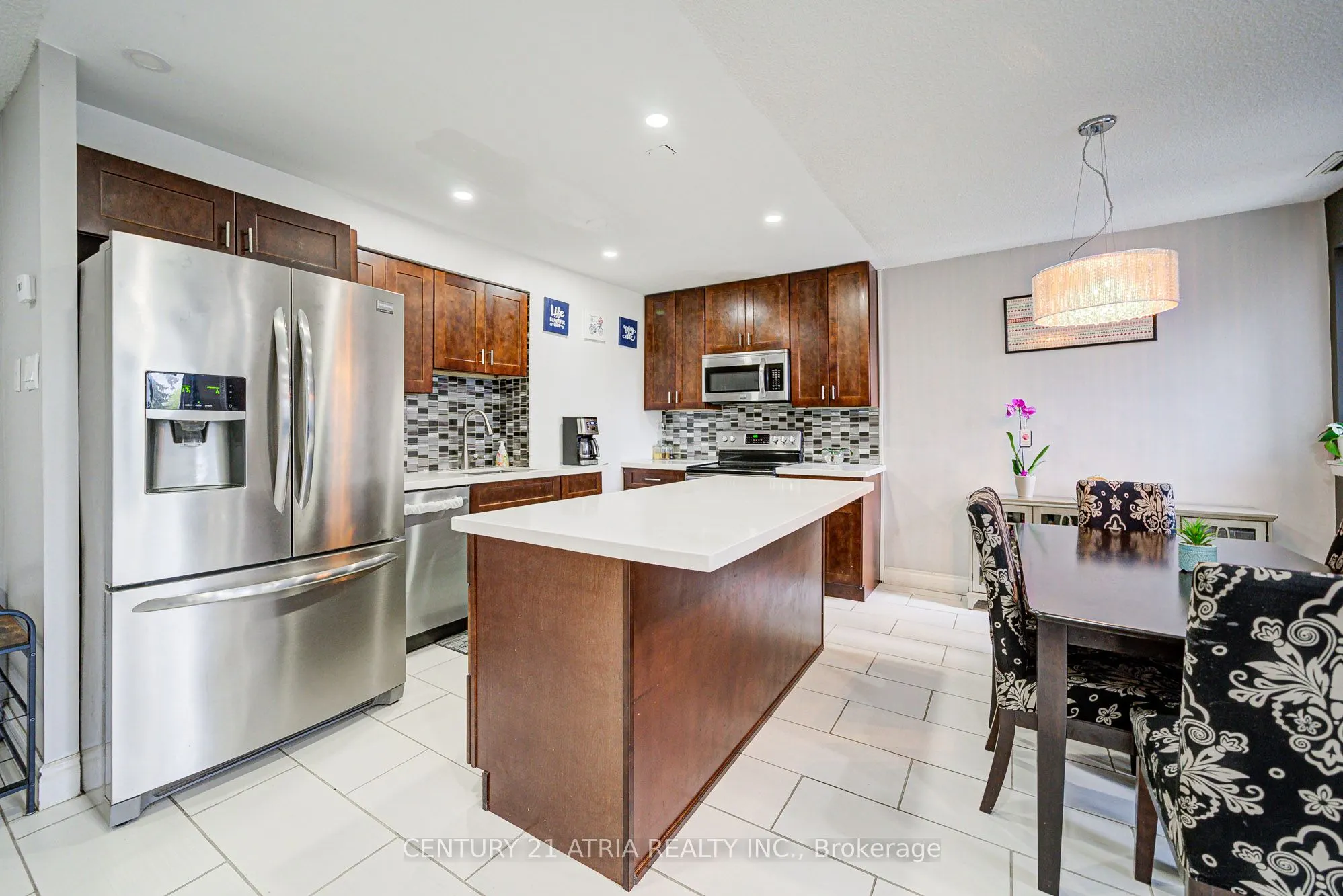 4001 Don Mills Road, #233