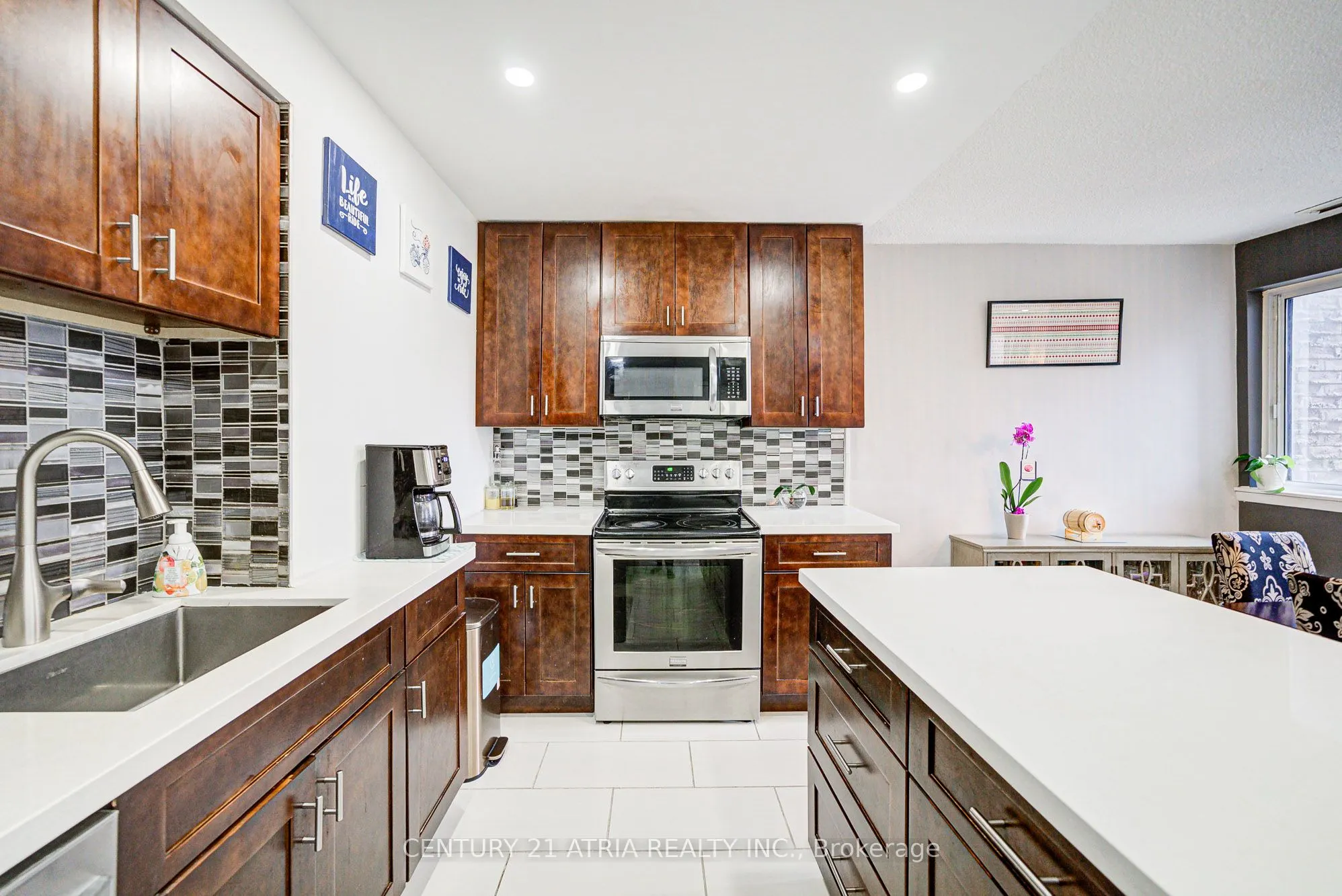 4001 Don Mills Road, #233