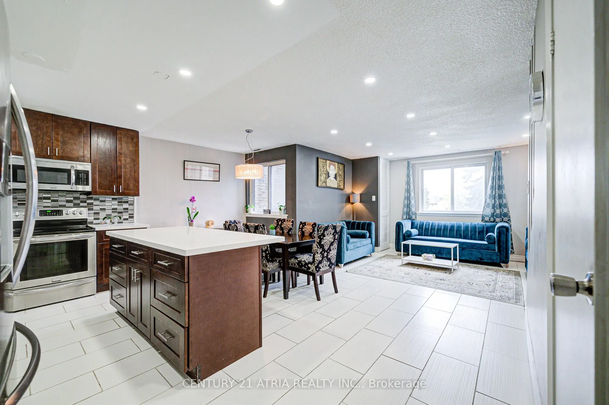 4001 Don Mills Road, #233