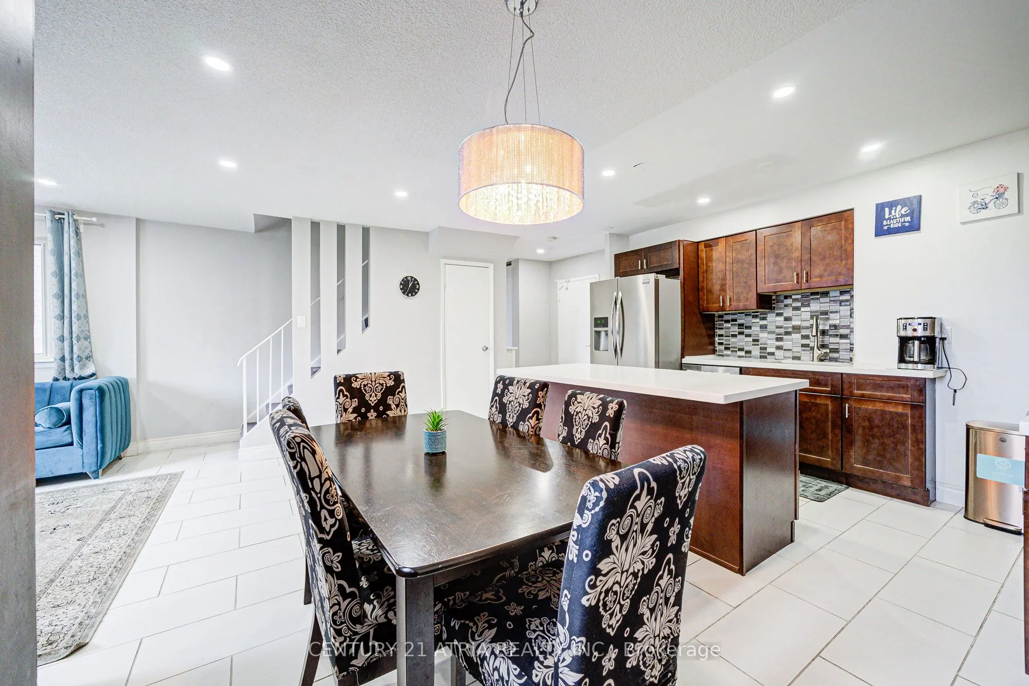 4001 Don Mills Road, #233