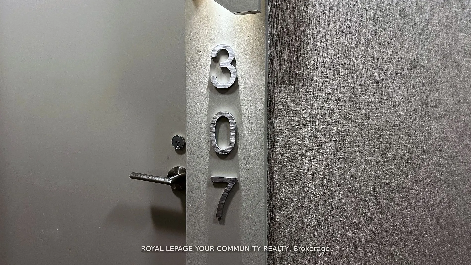 6 Sonic Way, #N307
