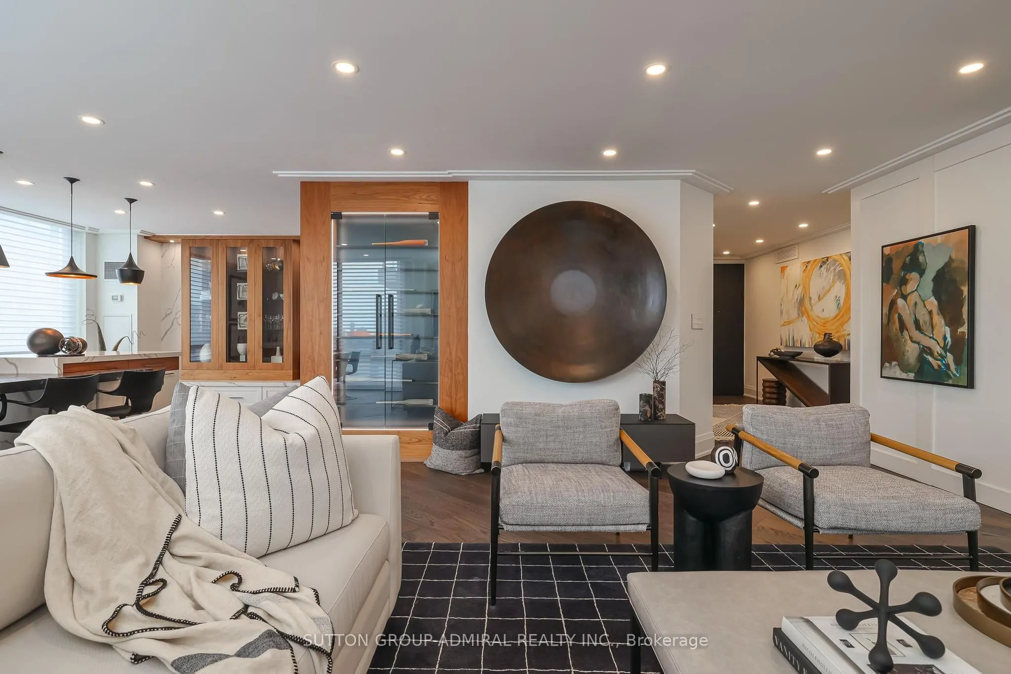 619 Avenue Road #1404