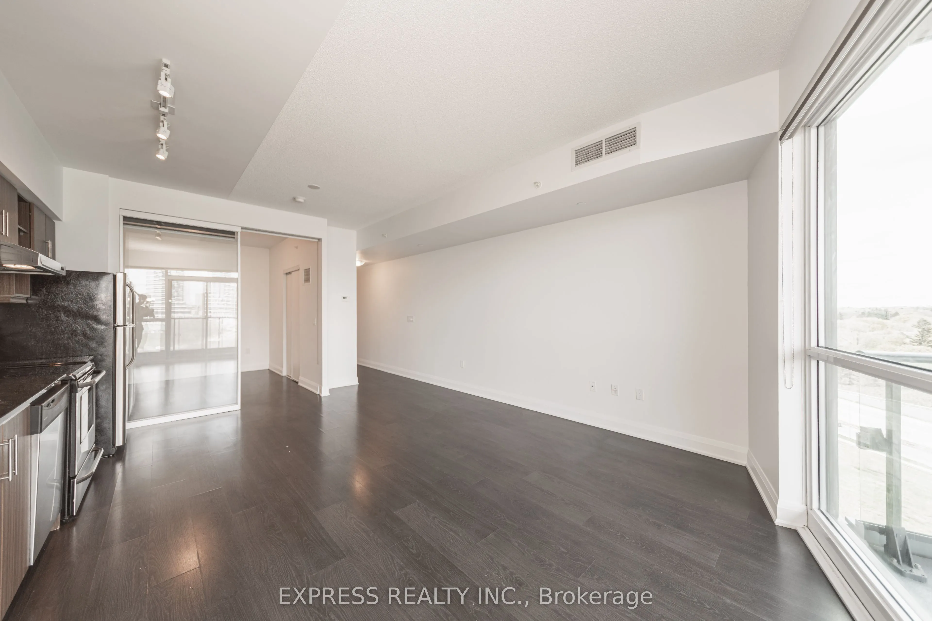 160 Vanderhoof Avenue, #716