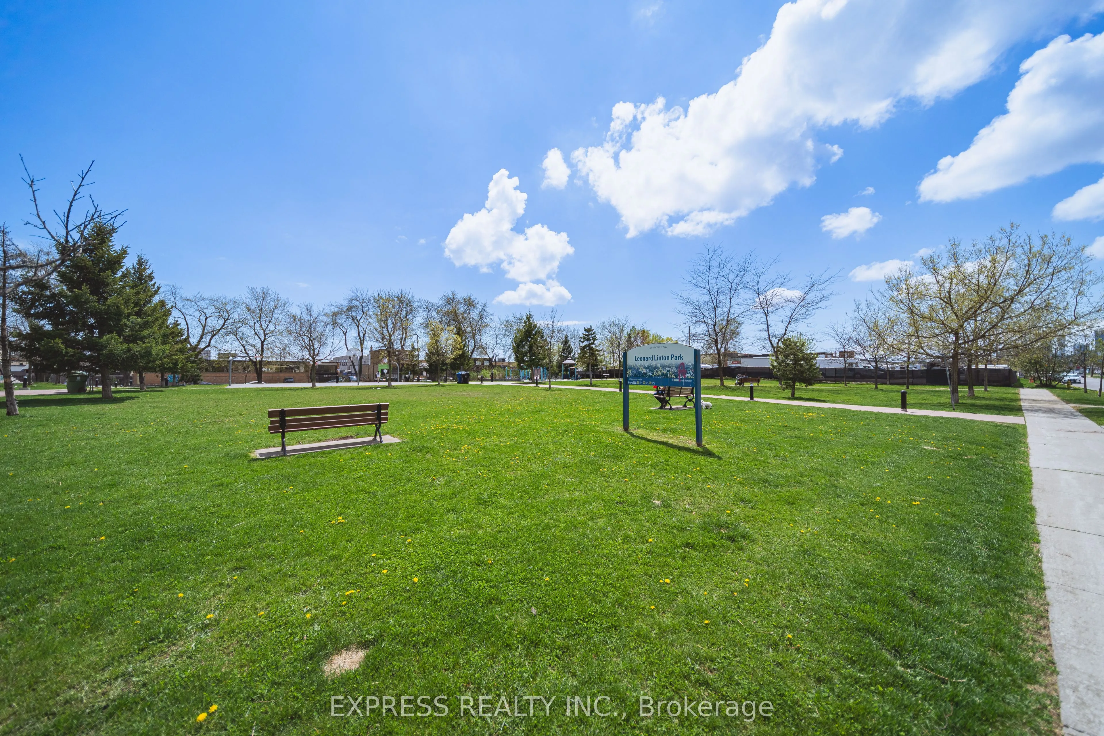 160 Vanderhoof Avenue, #716