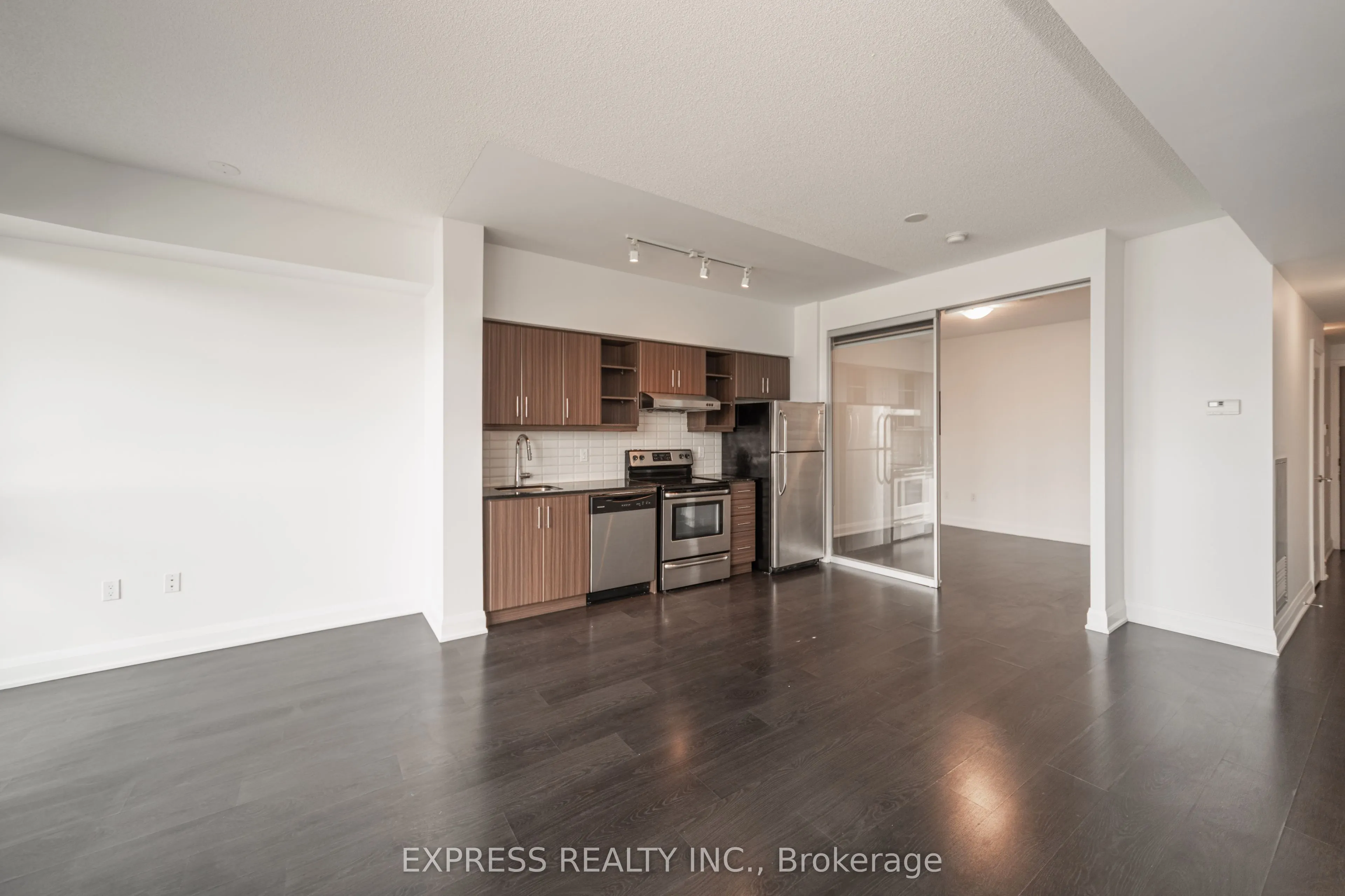160 Vanderhoof Avenue, #716