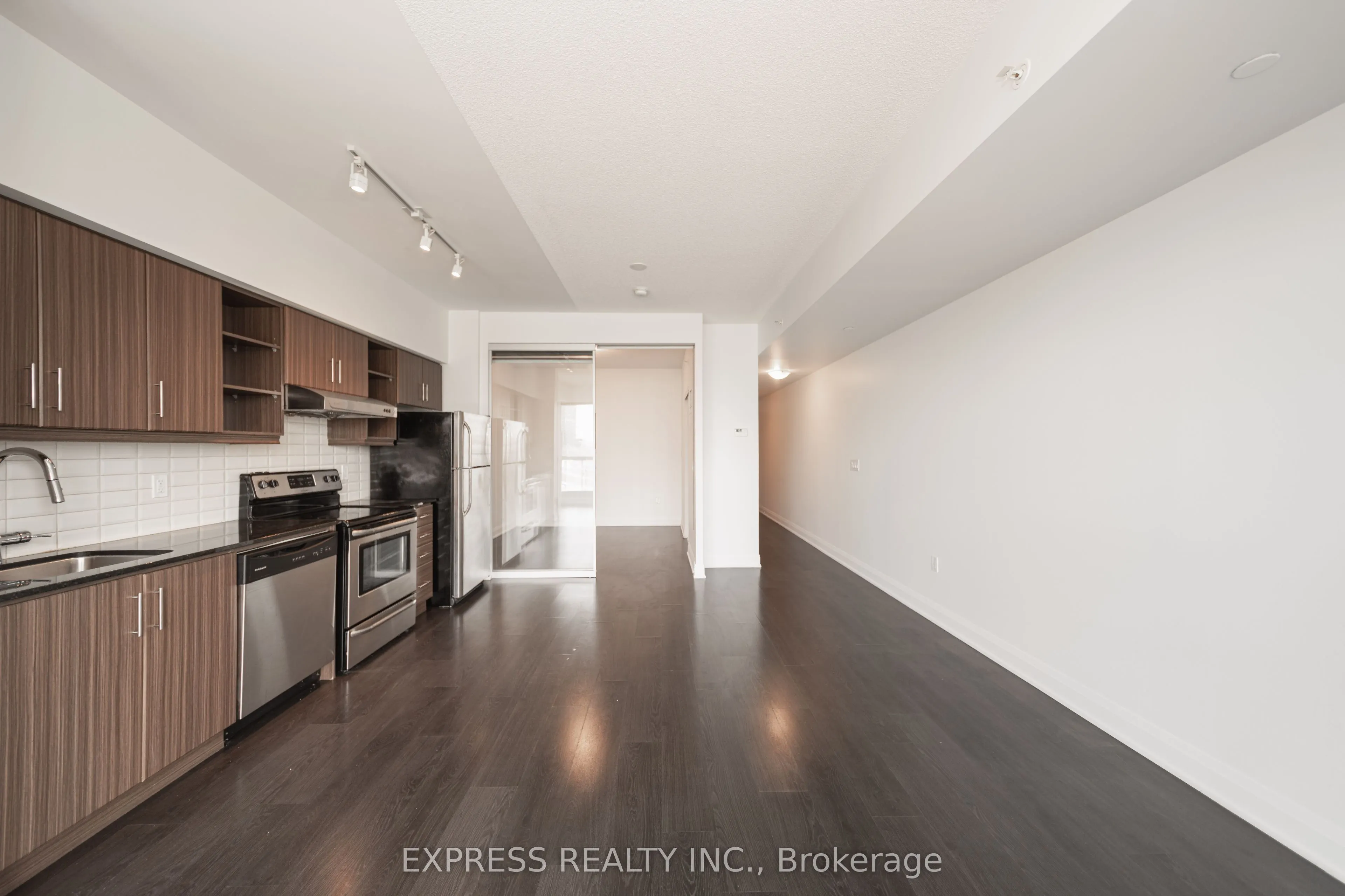 160 Vanderhoof Avenue, #716