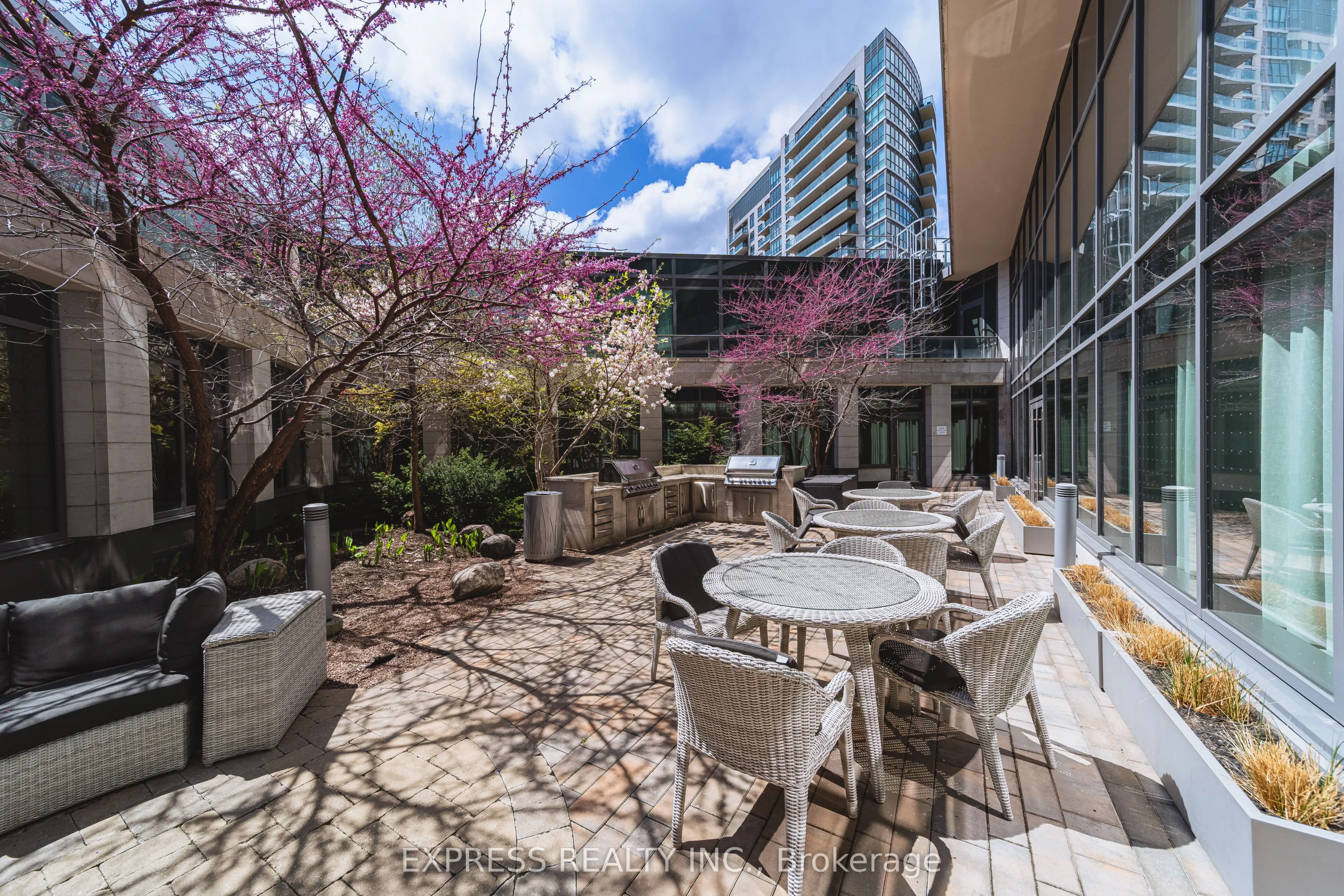 160 Vanderhoof Avenue, #716