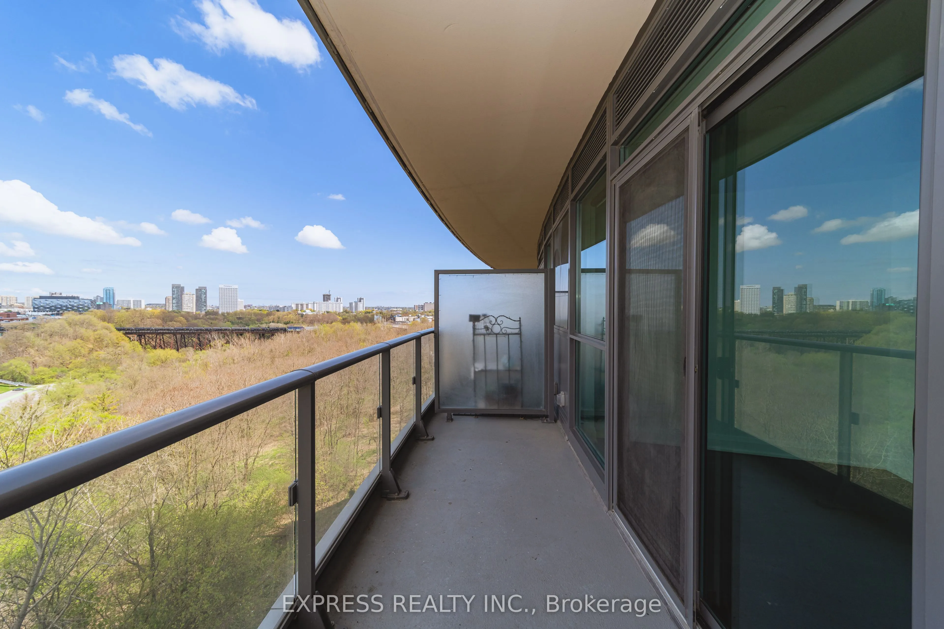 160 Vanderhoof Avenue, #716