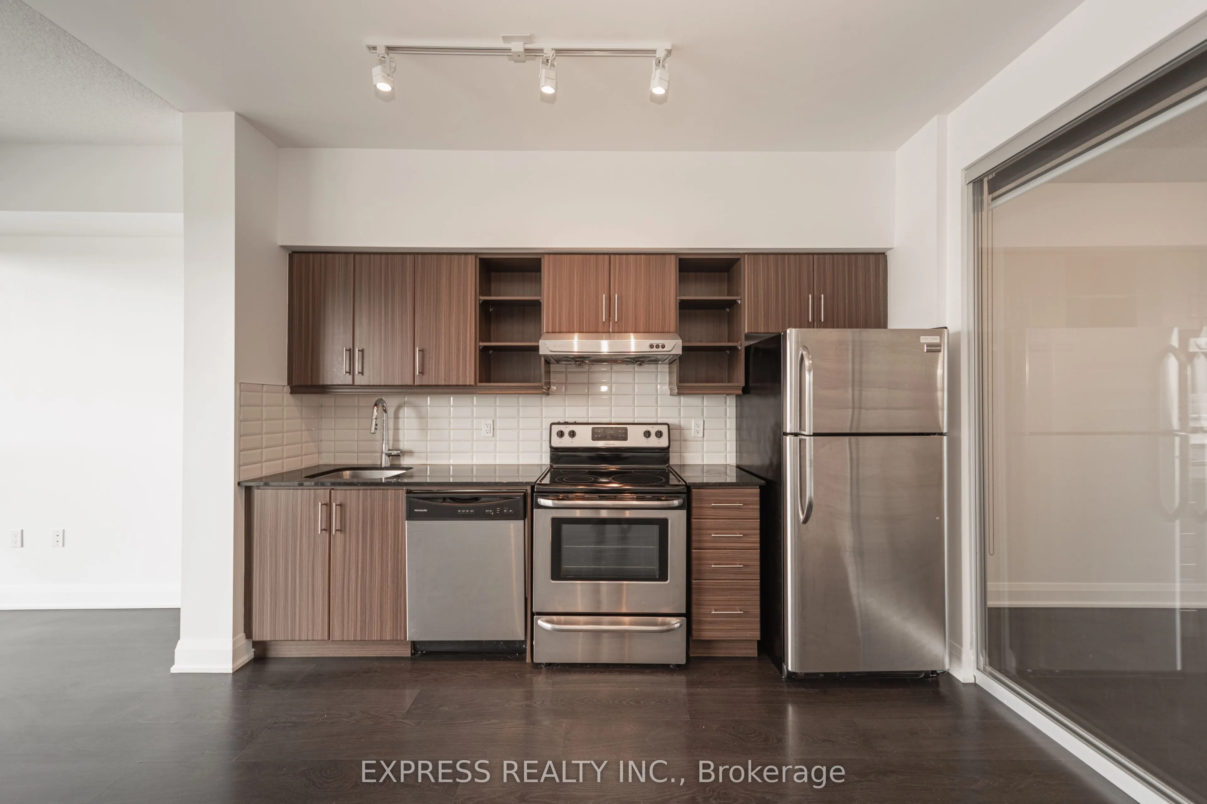 160 Vanderhoof Avenue, #716