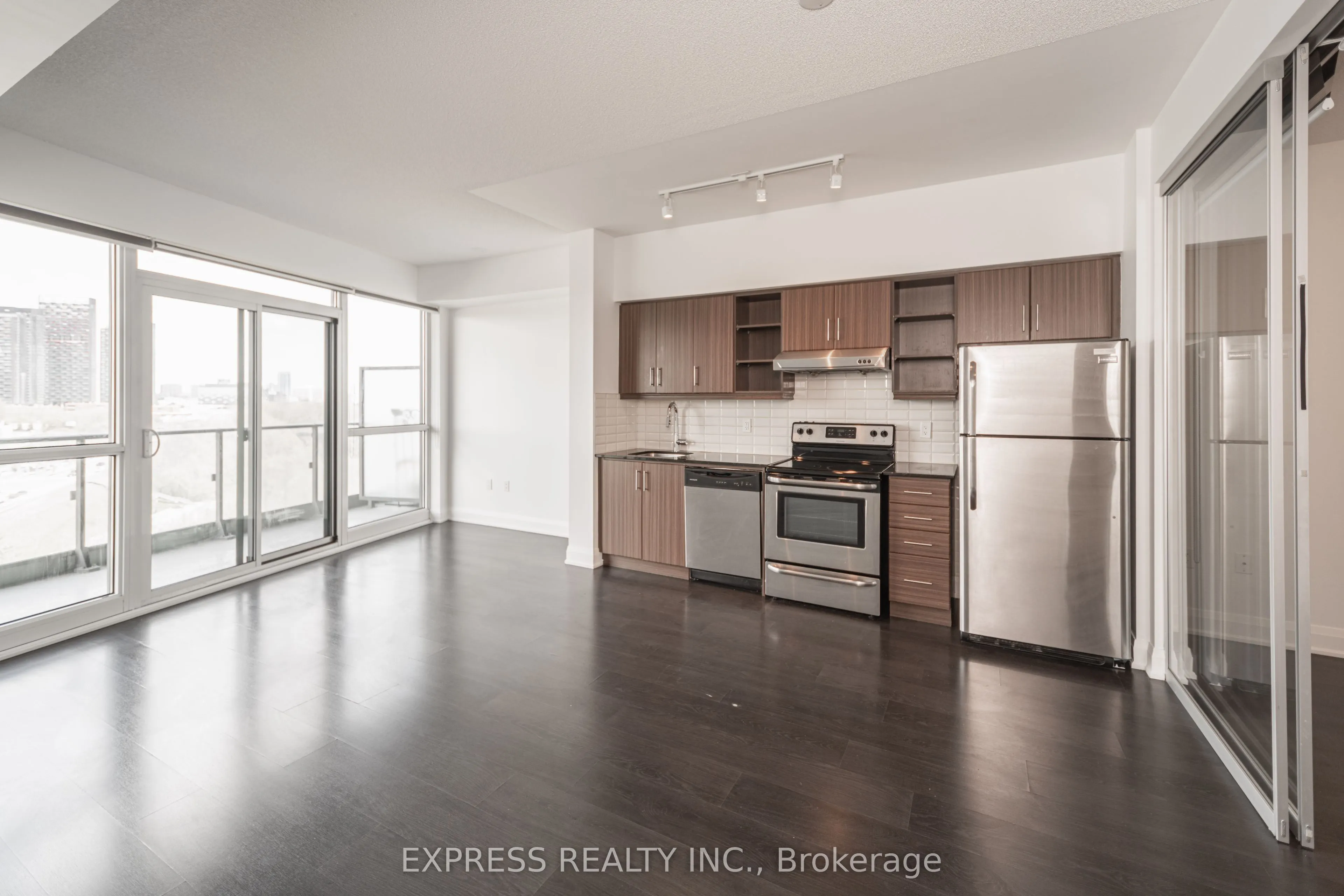 160 Vanderhoof Avenue, #716