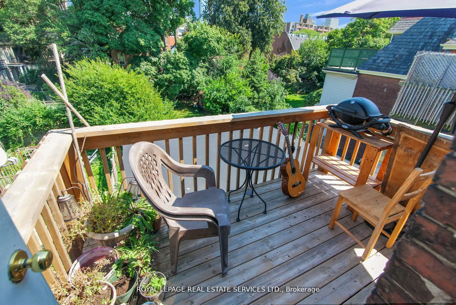 577 Huron Street
