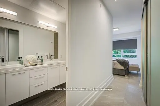 3 Southvale Drive, #301