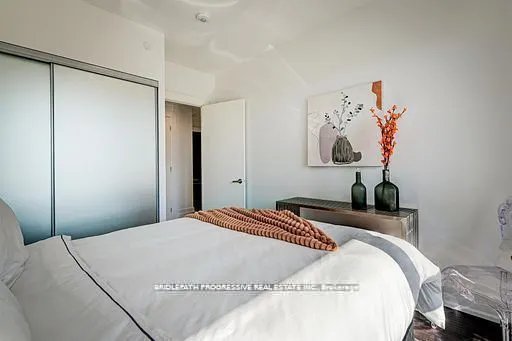 3 Southvale Drive, #301