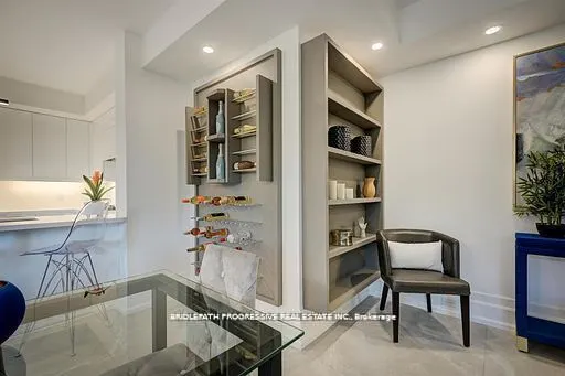 3 Southvale Drive, #301
