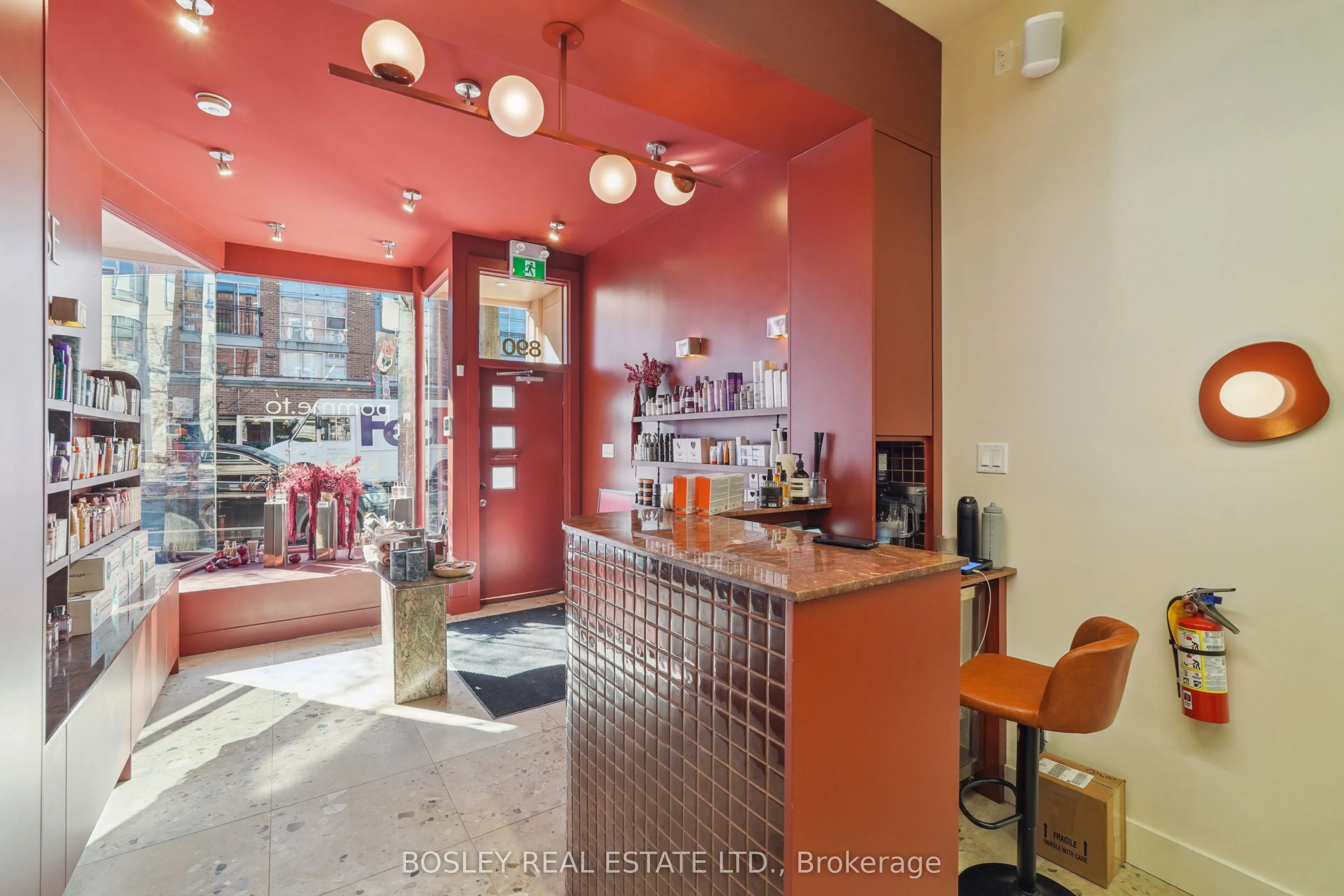 890 Queen Street W