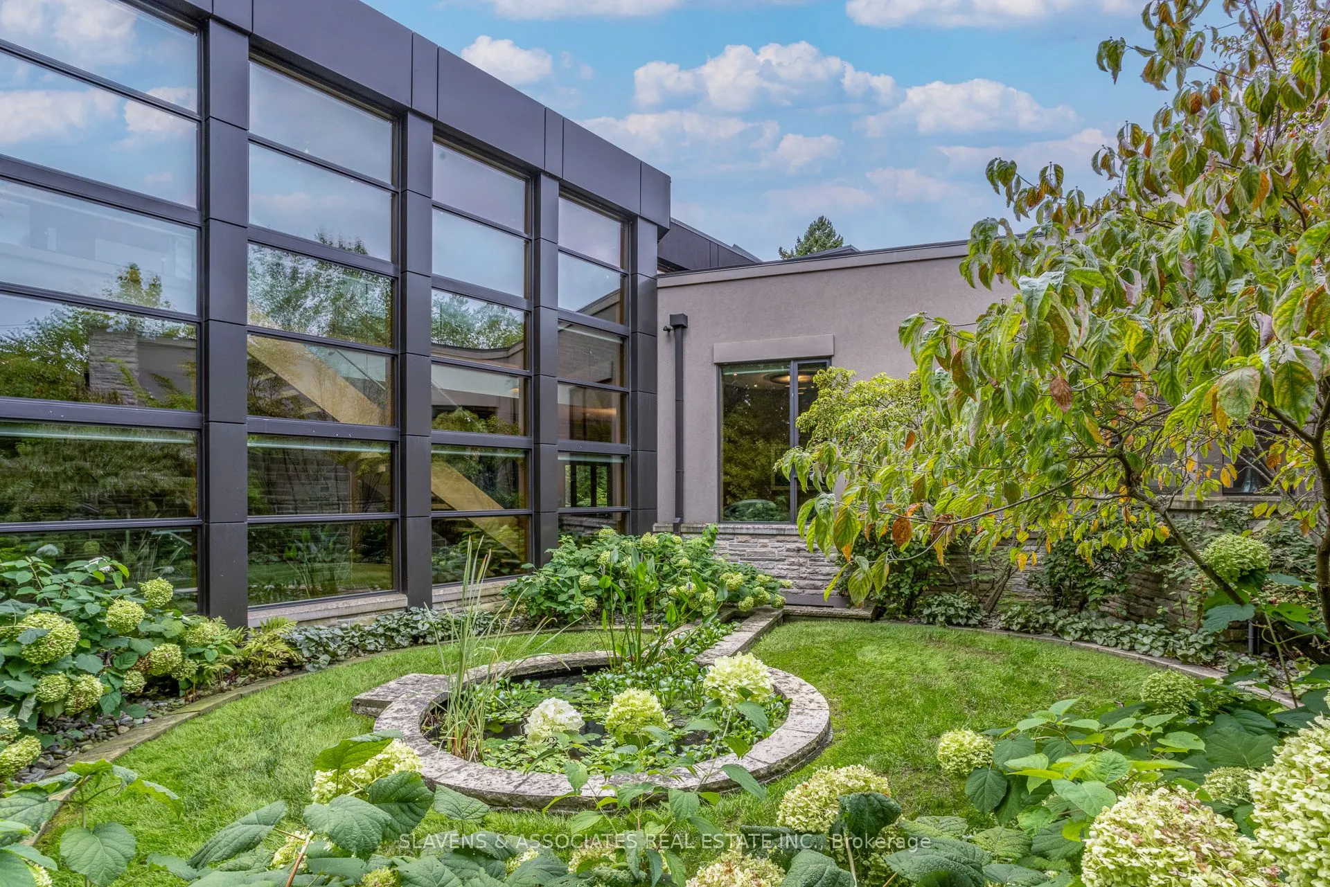 7 Oxbow Road