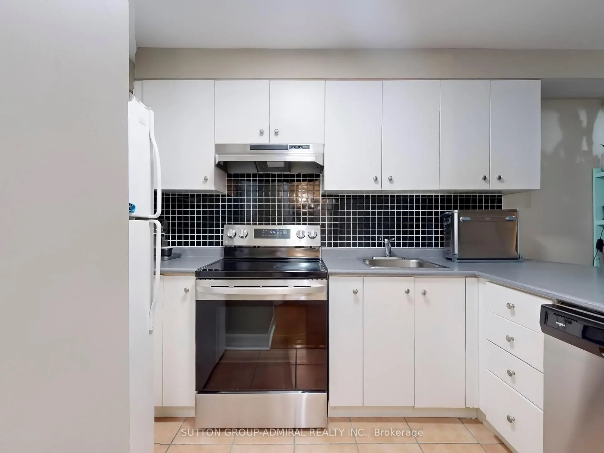415 Jarvis Street, #152