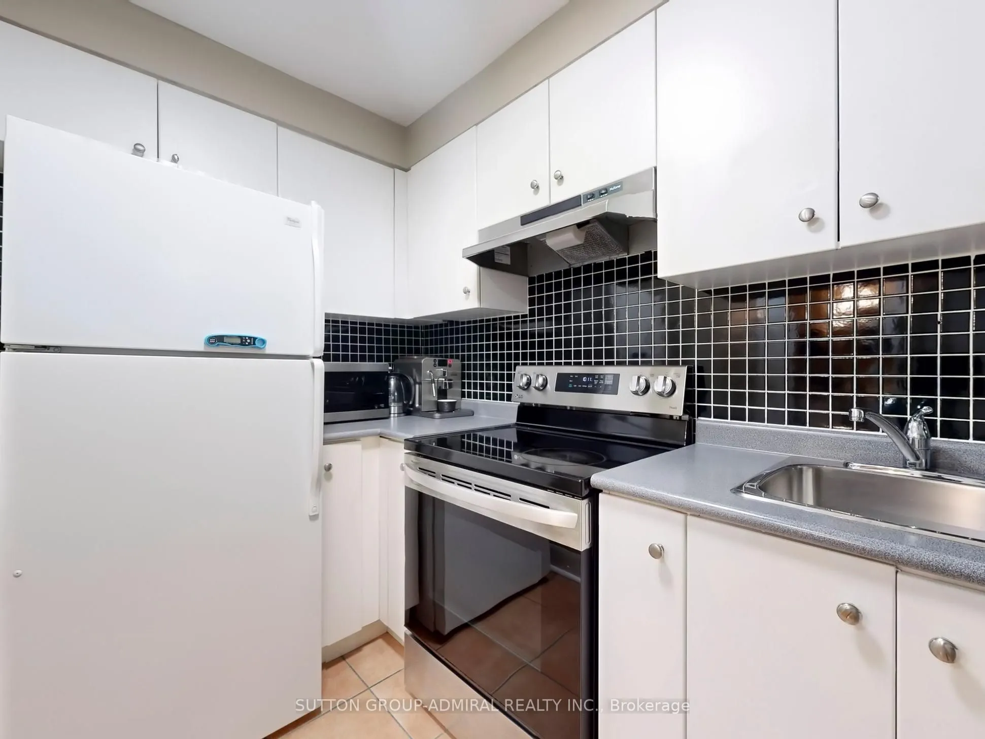 415 Jarvis Street, #152