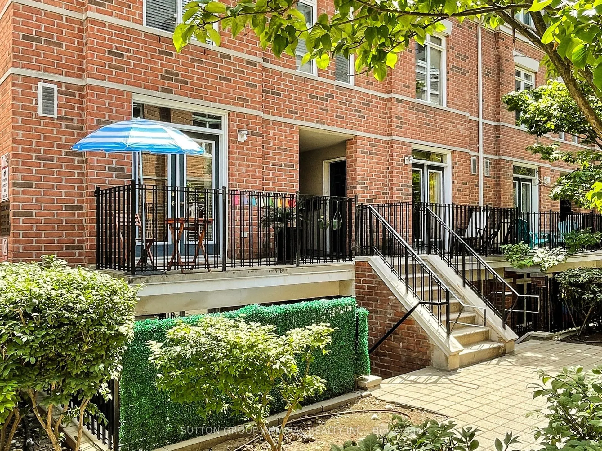 415 Jarvis Street, #152