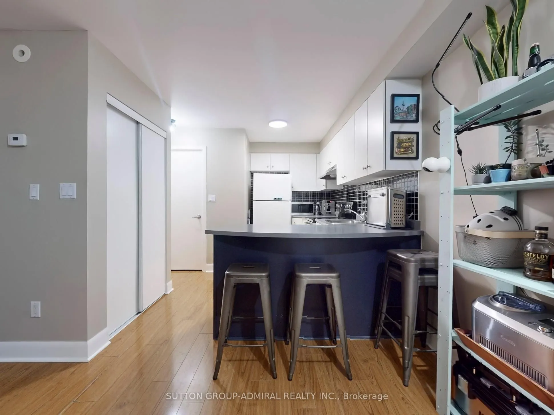 415 Jarvis Street, #152