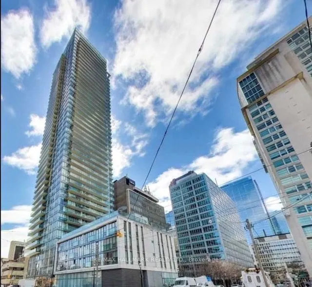 33 Lombard Street, #1409