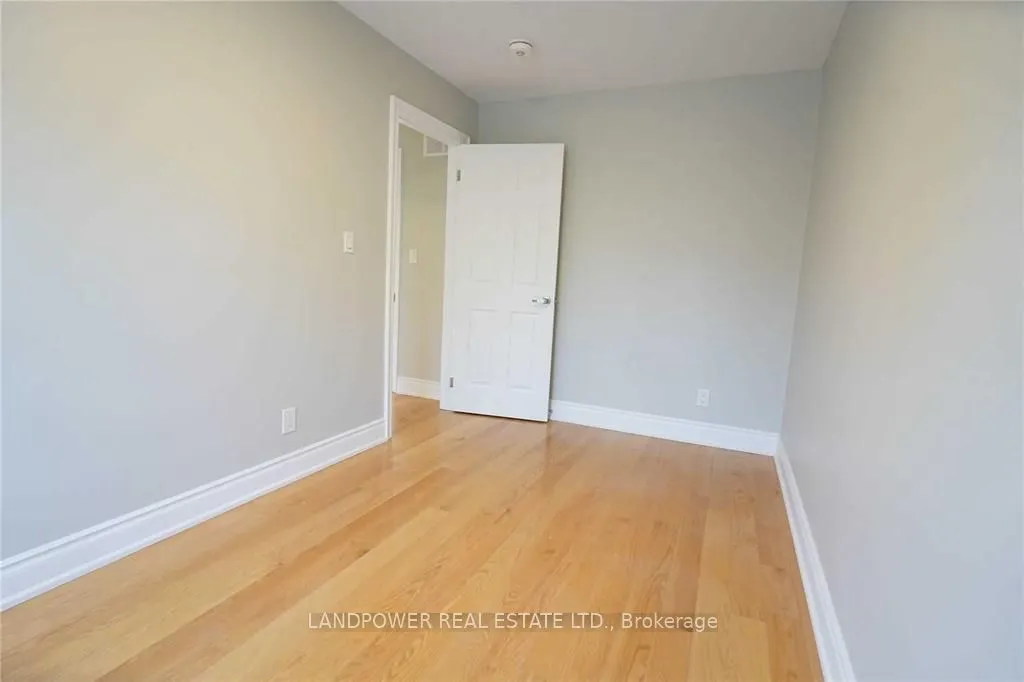 140 Manning Avenue, #Upper