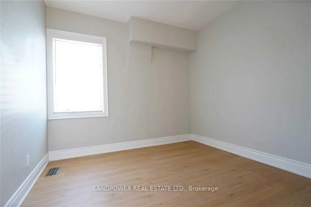 140 Manning Avenue, #Upper
